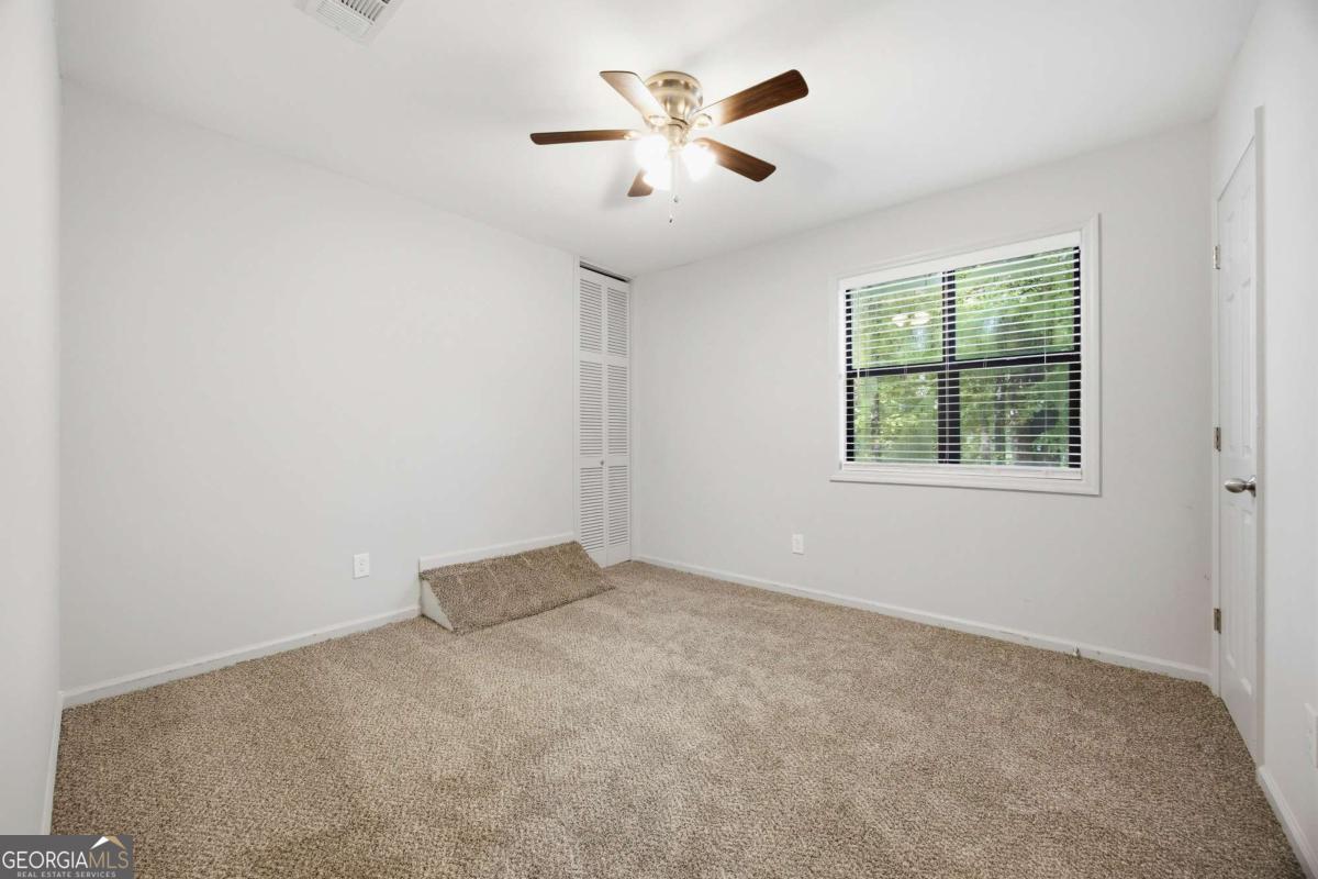 490 Summerfield Drive Property Photo 11