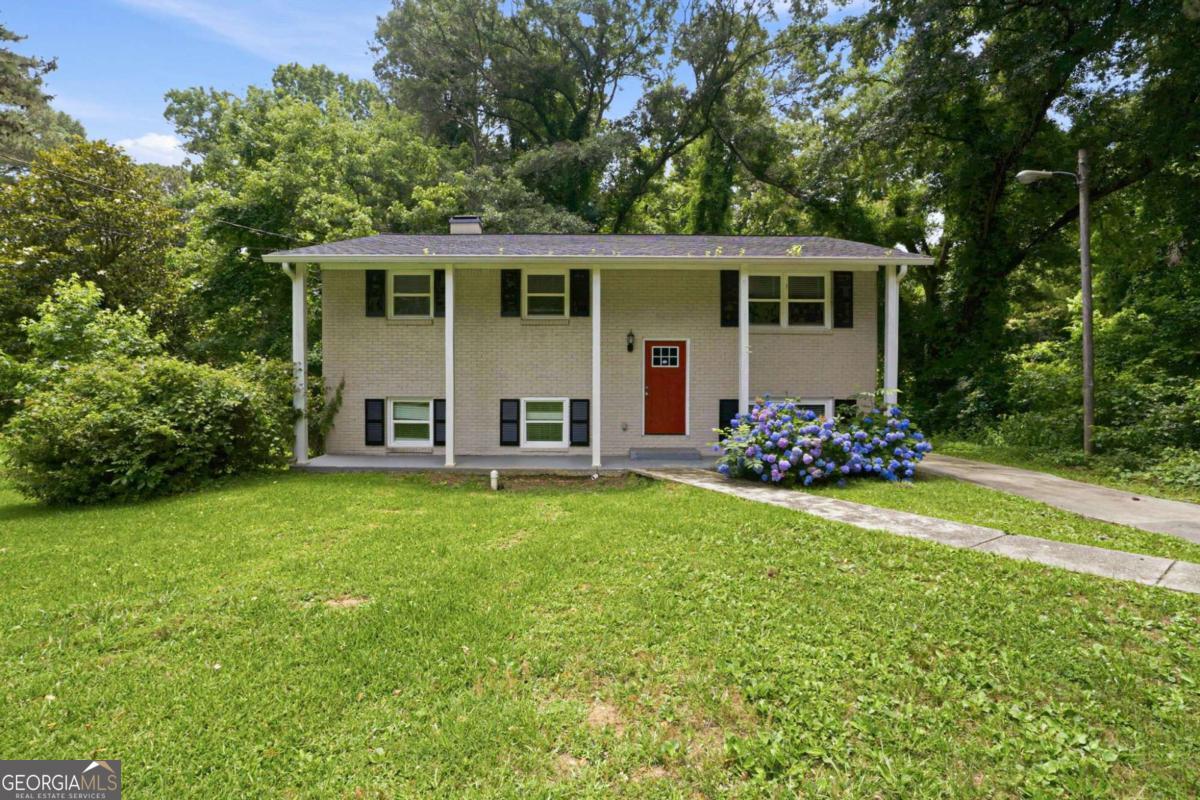 3798 Bakers Ferry Road SW