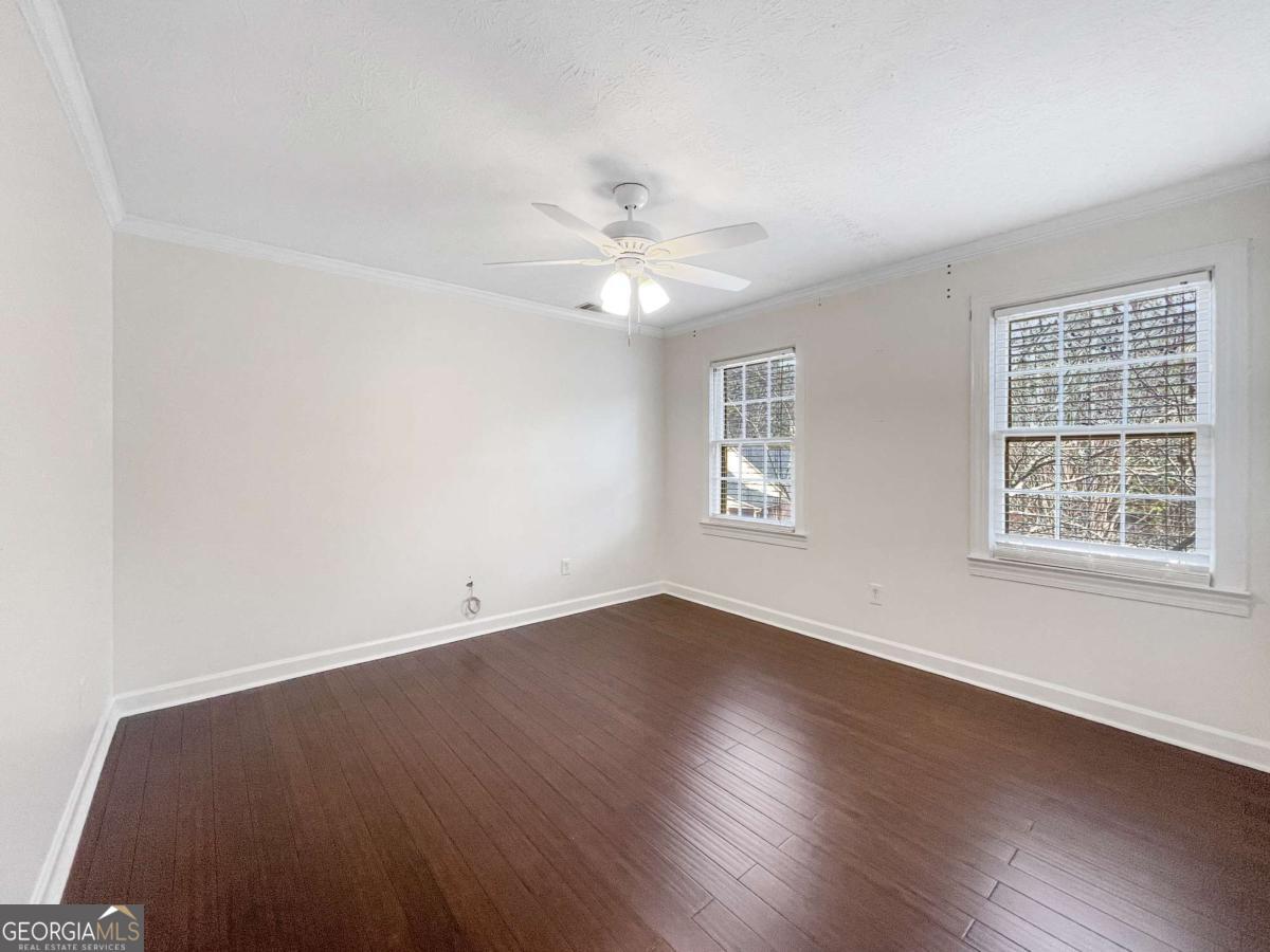 3145 Queens Walk Ne Property Photo 28
