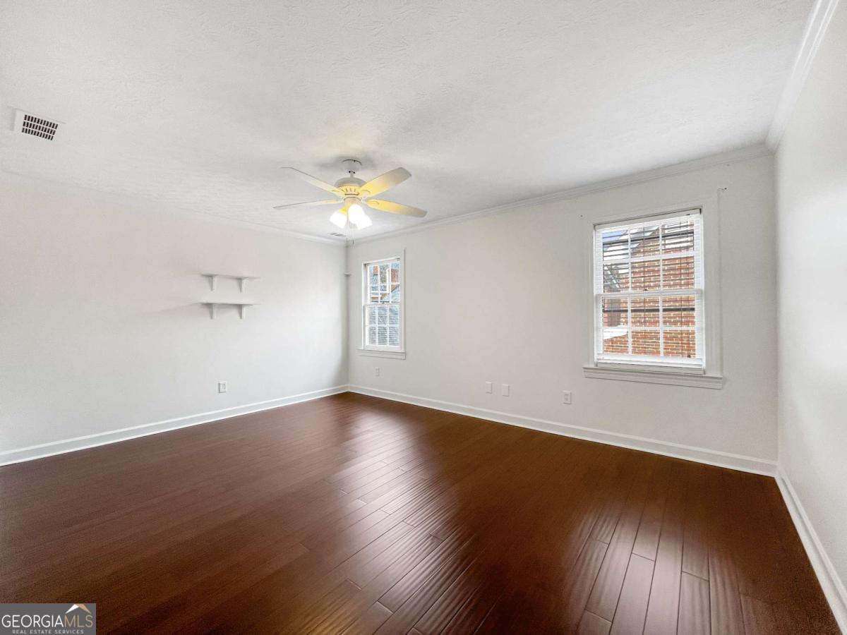 3145 Queens Walk Ne Property Photo 30