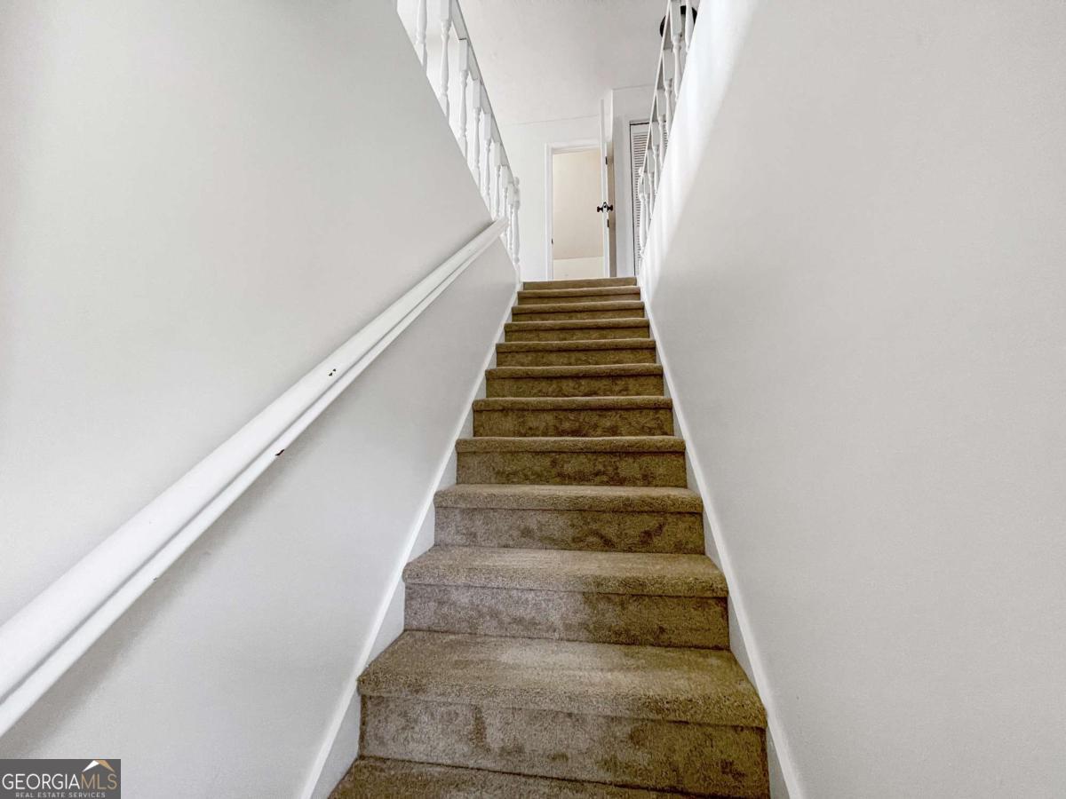 3145 Queens Walk Ne Property Photo 35