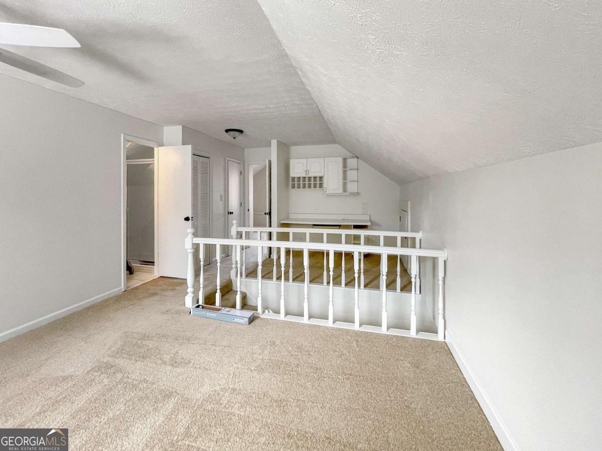 3145 Queens Walk Ne Property Photo 38