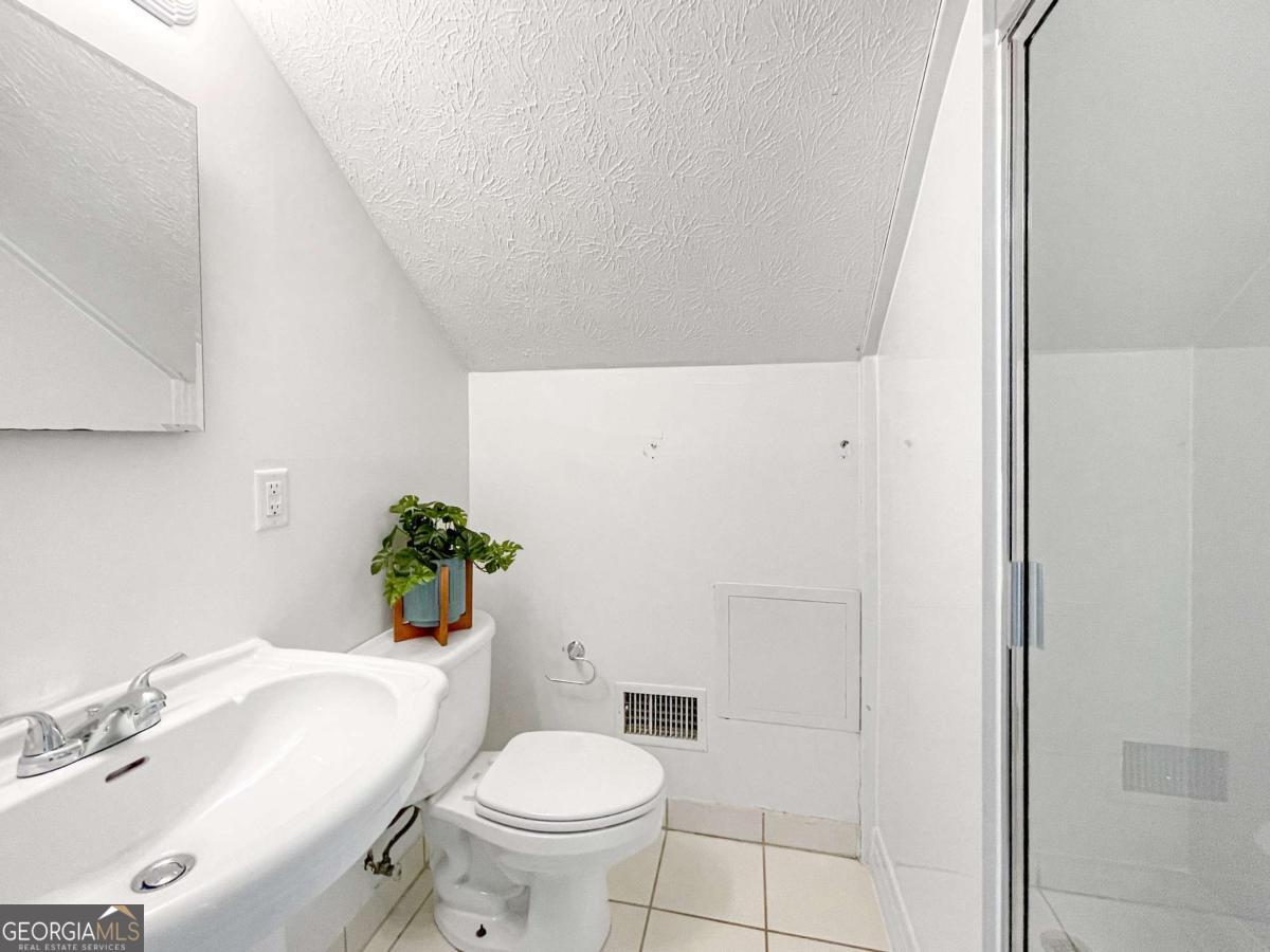 3145 Queens Walk Ne Property Photo 40