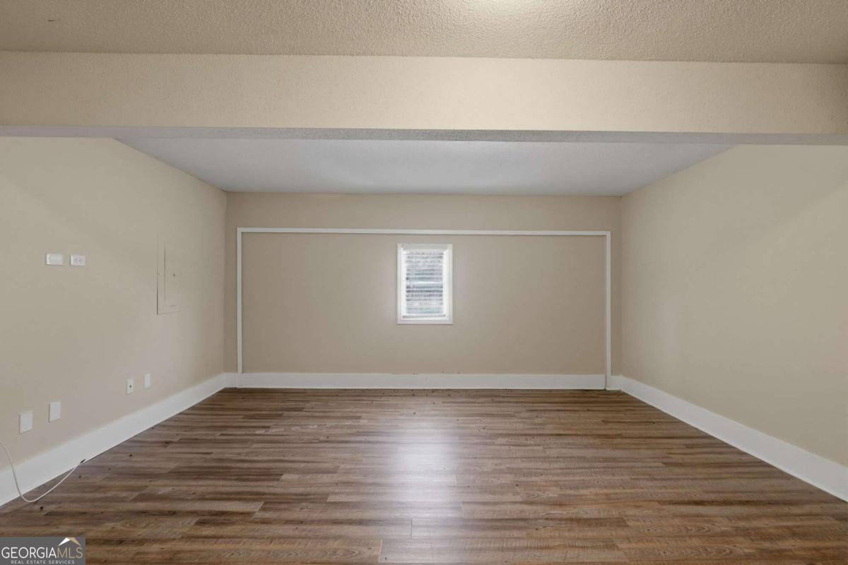 2795 Oxford Drive Property Photo 14