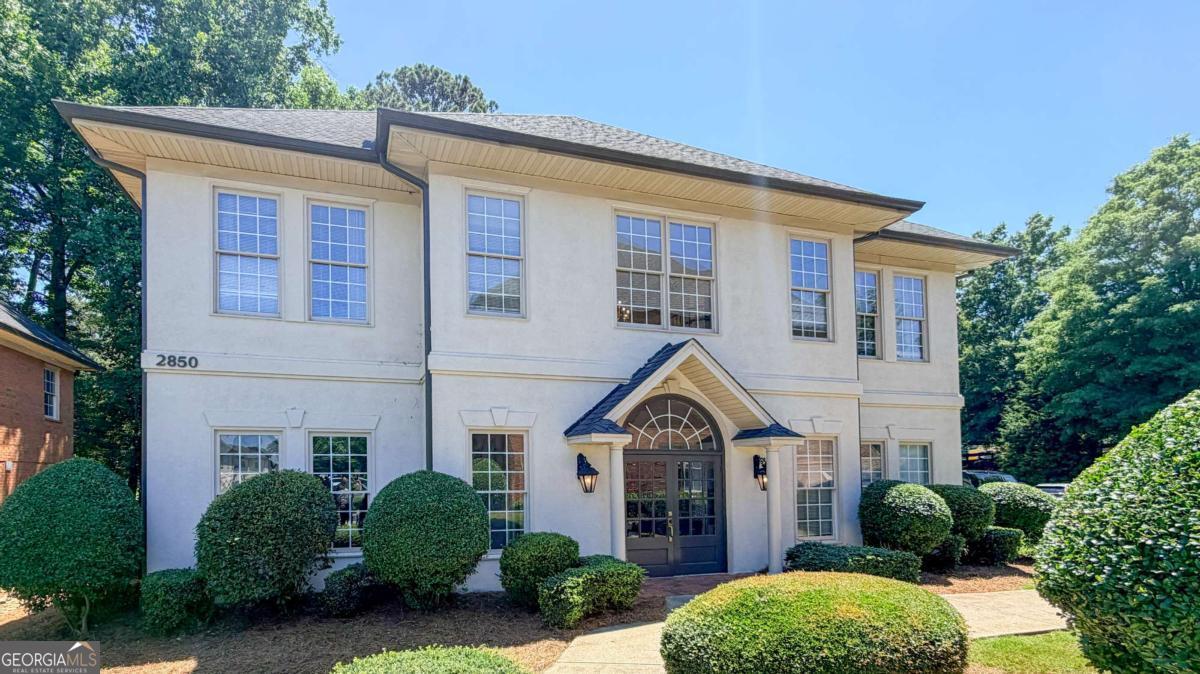 2850 Johnson Ferry Road # 100 Property Photo 1