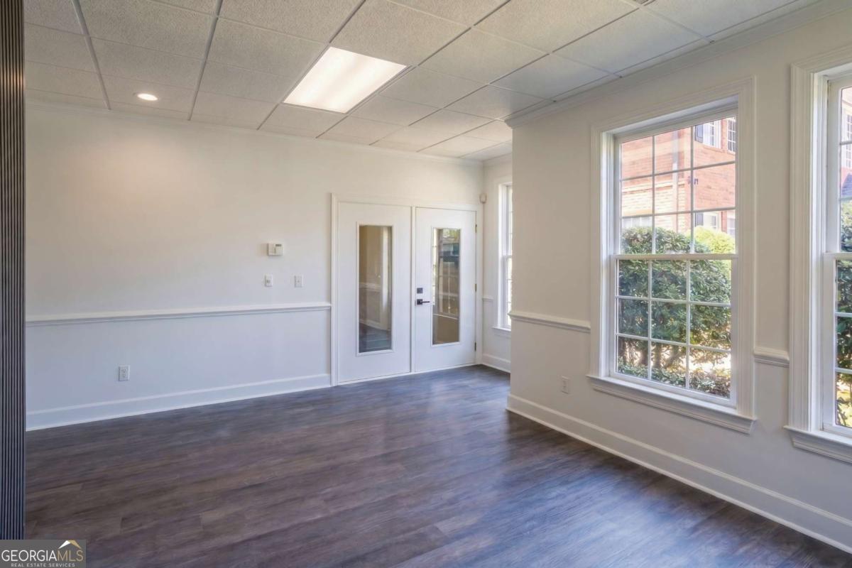 2850 Johnson Ferry Road # 100 Property Photo 6