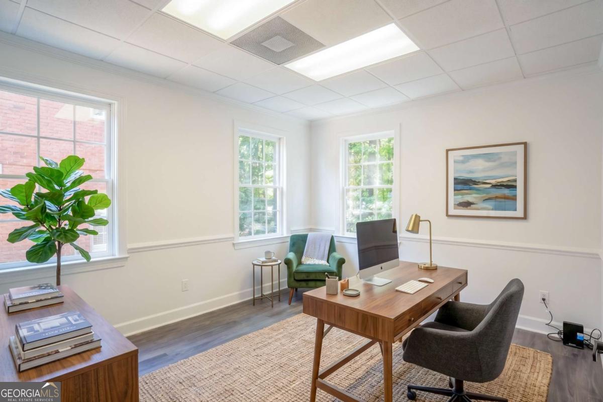 2850 Johnson Ferry Road # 100 Property Photo 12