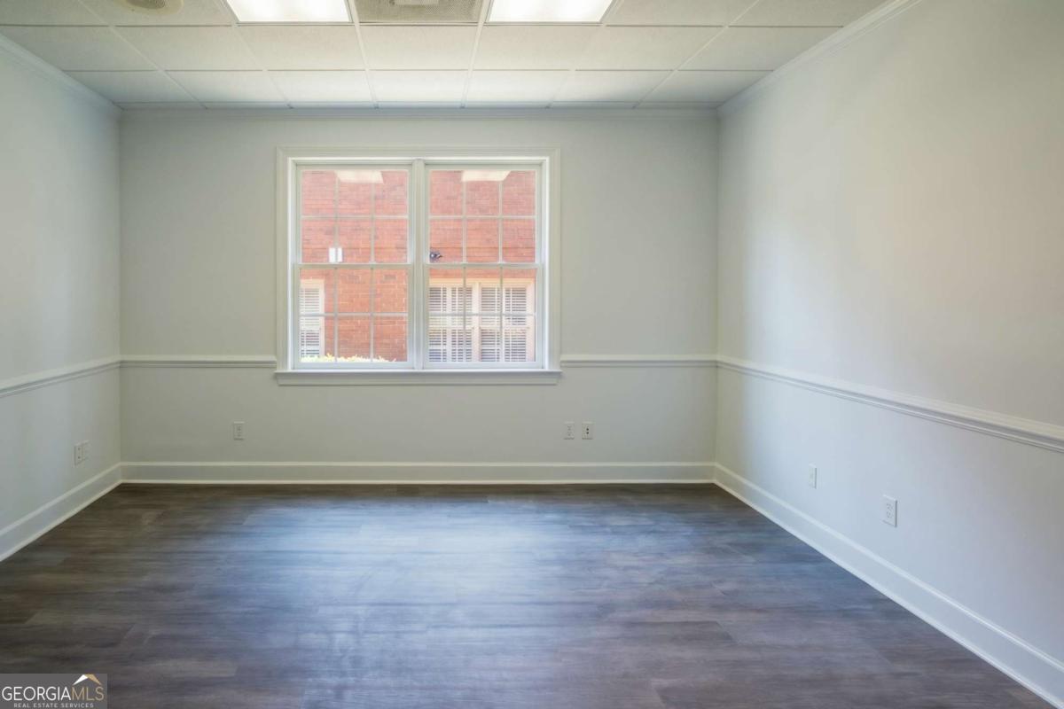 2850 Johnson Ferry Road # 100 Property Photo 14