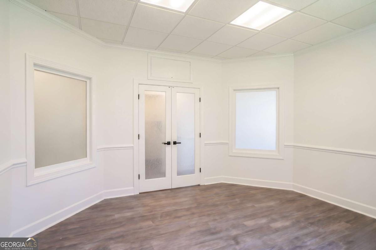 2850 Johnson Ferry Road # 100 Property Photo 17