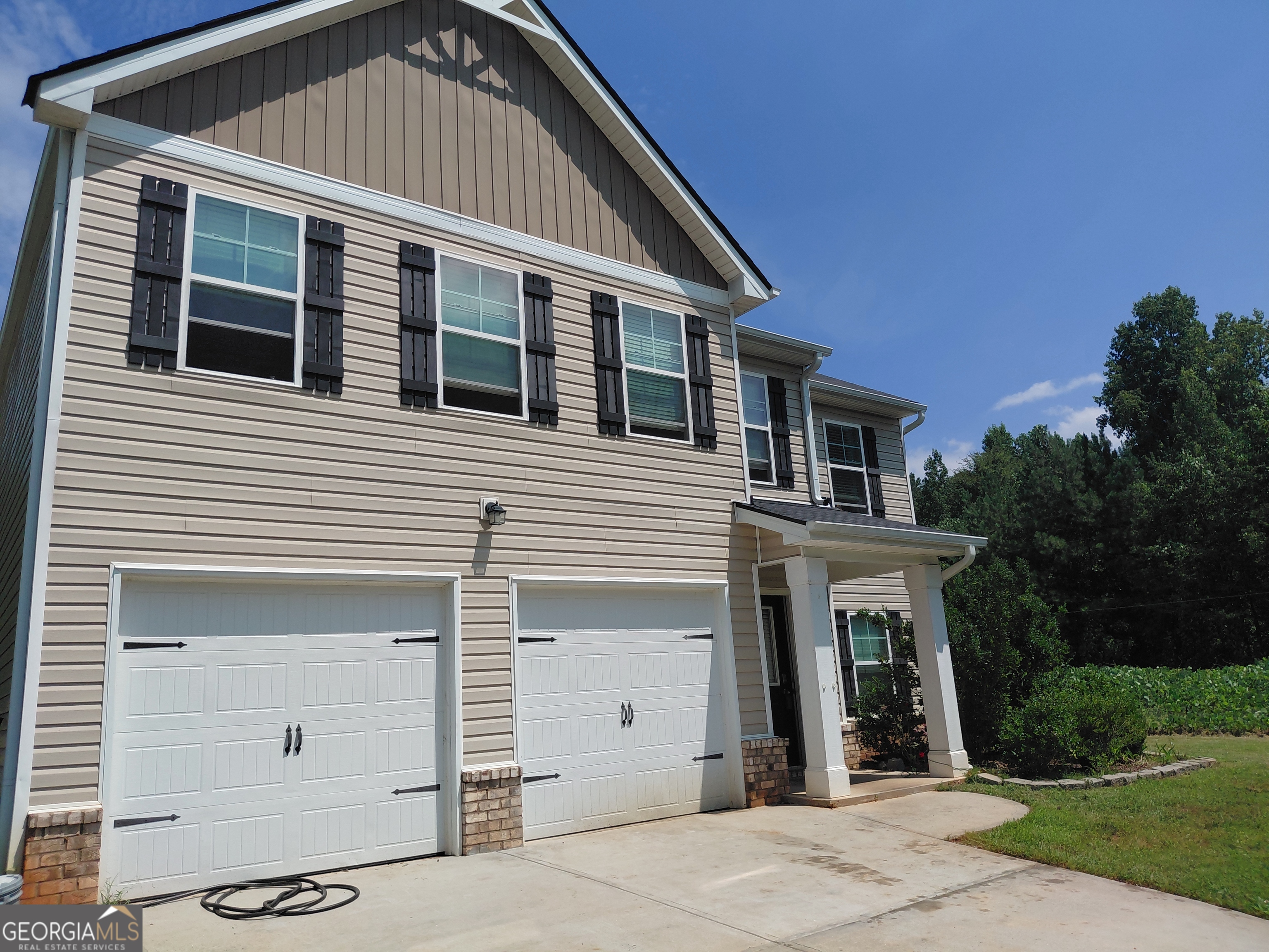 10 Windbrooke Drive Property Photo 2