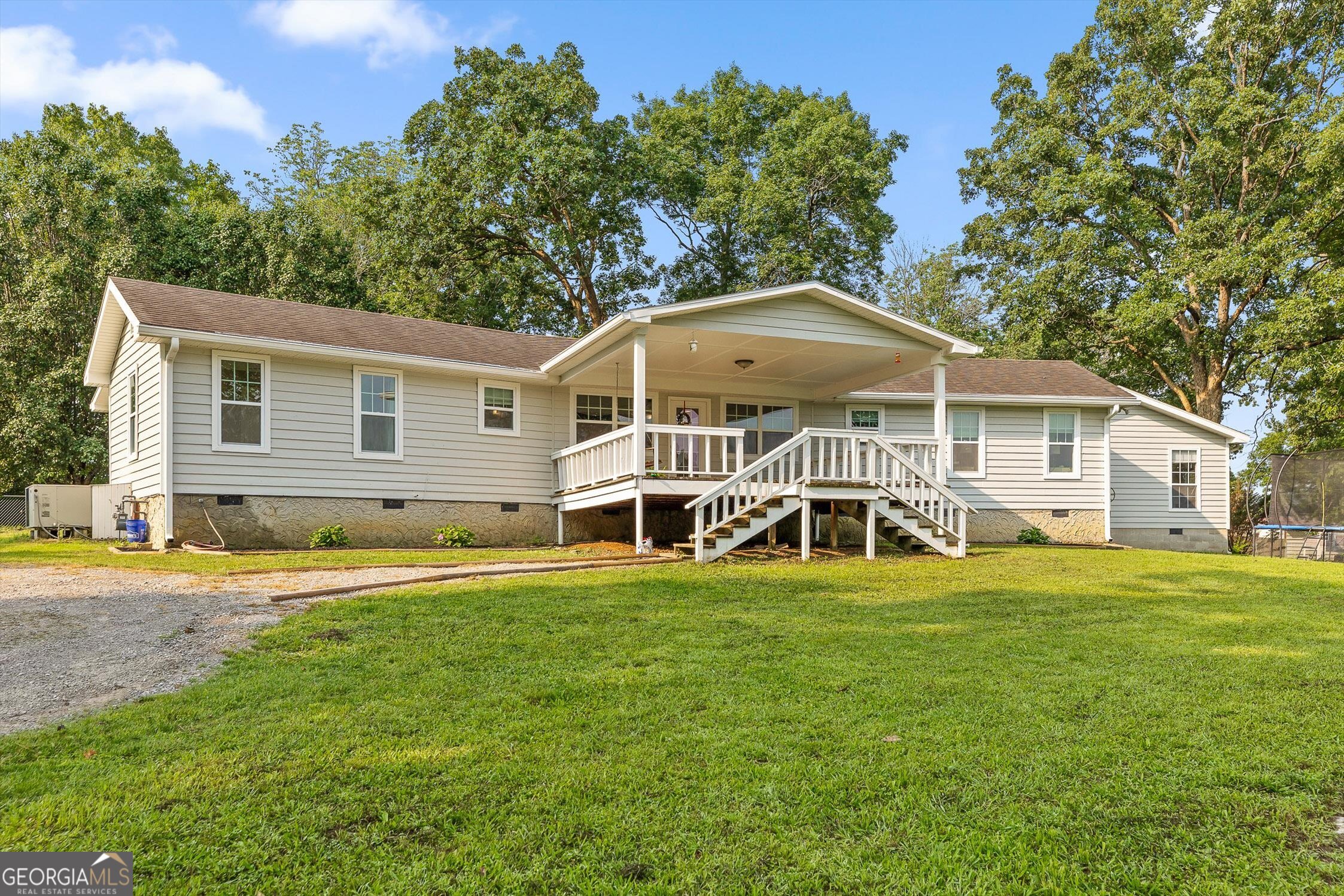 271 Melissa Drive Property Photo 2