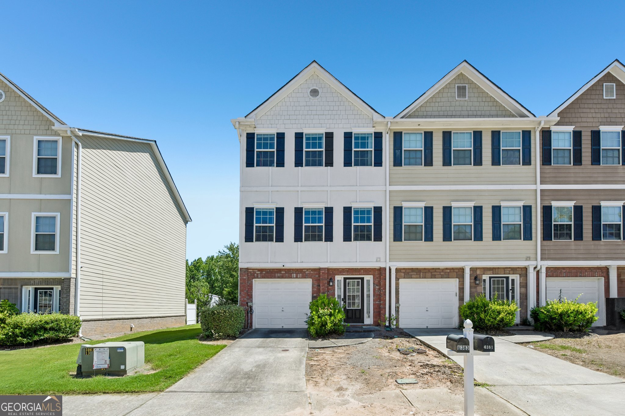 6383 Redan Square Property Photo 1
