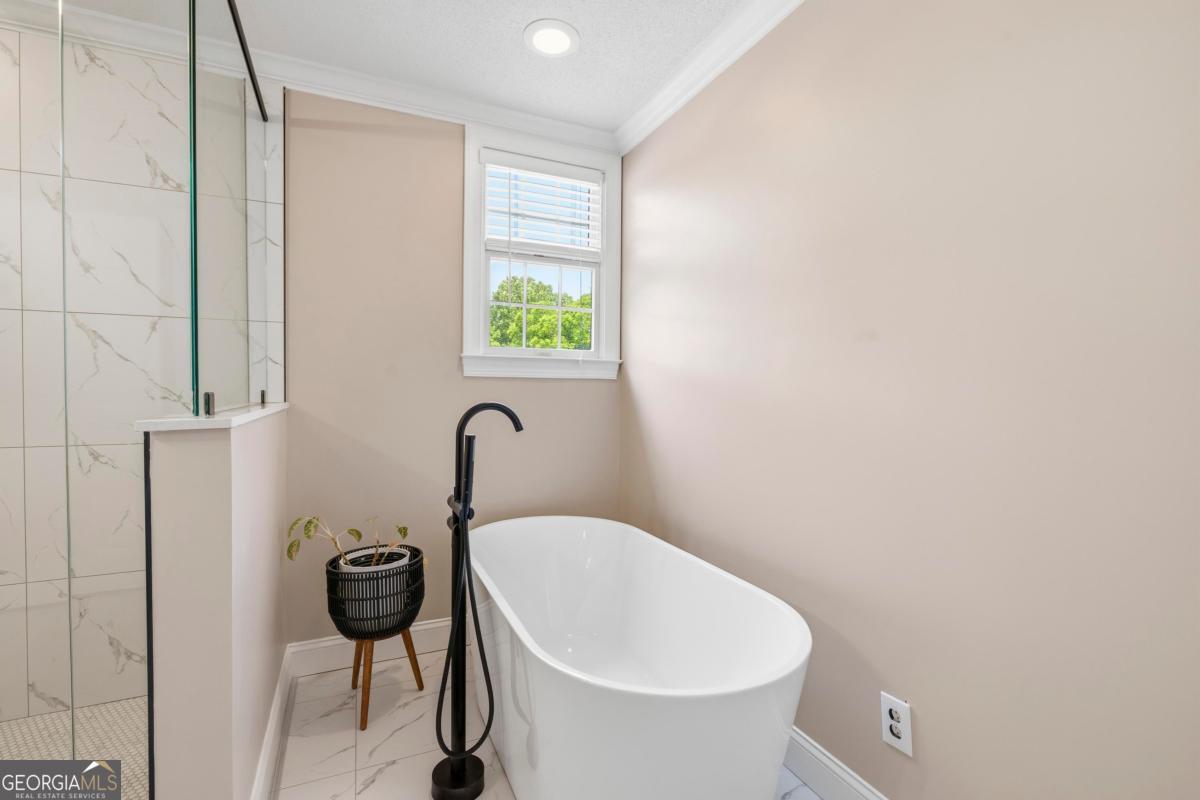 1361 West Broad Street Property Photo 41