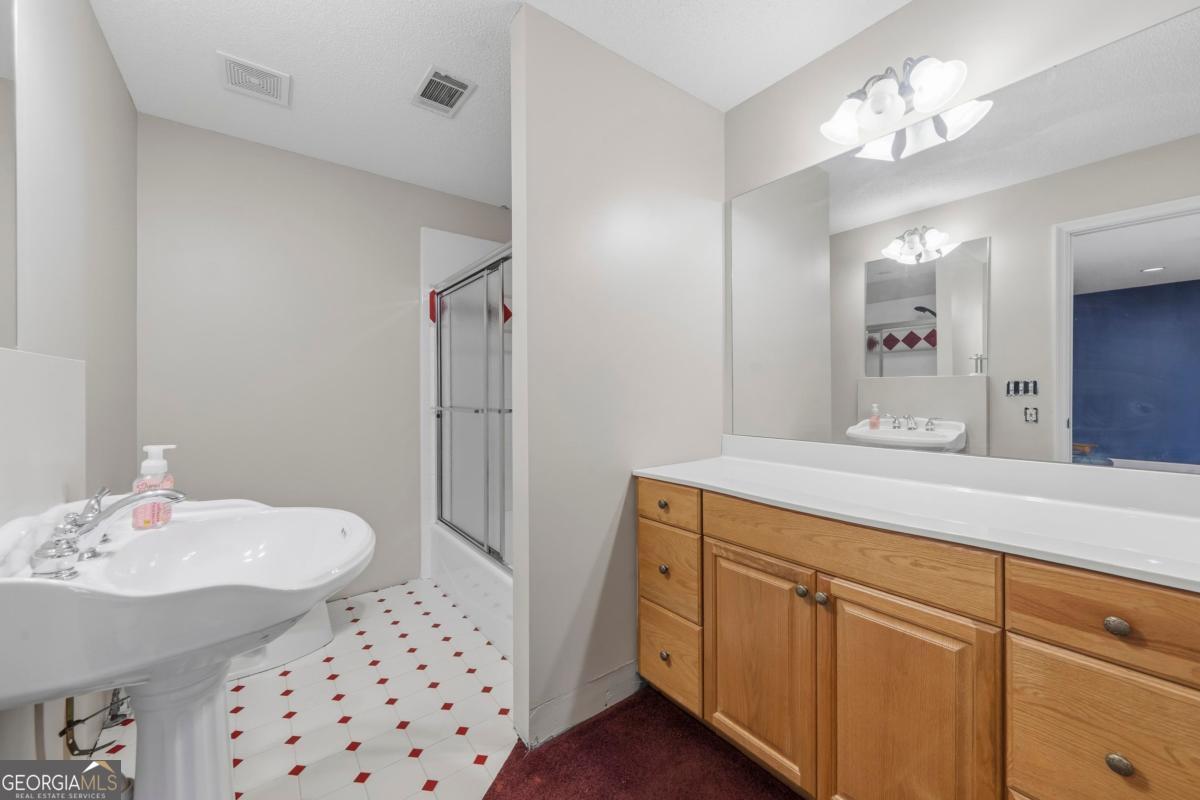 1361 West Broad Street Property Photo 45
