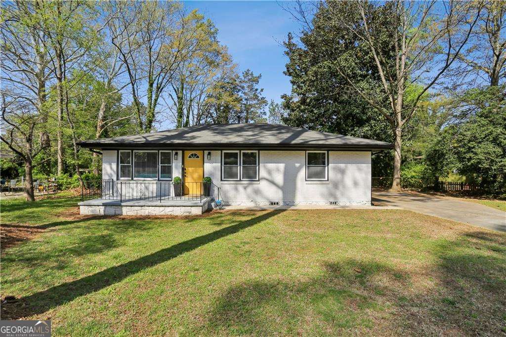 1767 Lynn Lane Property Photo 2