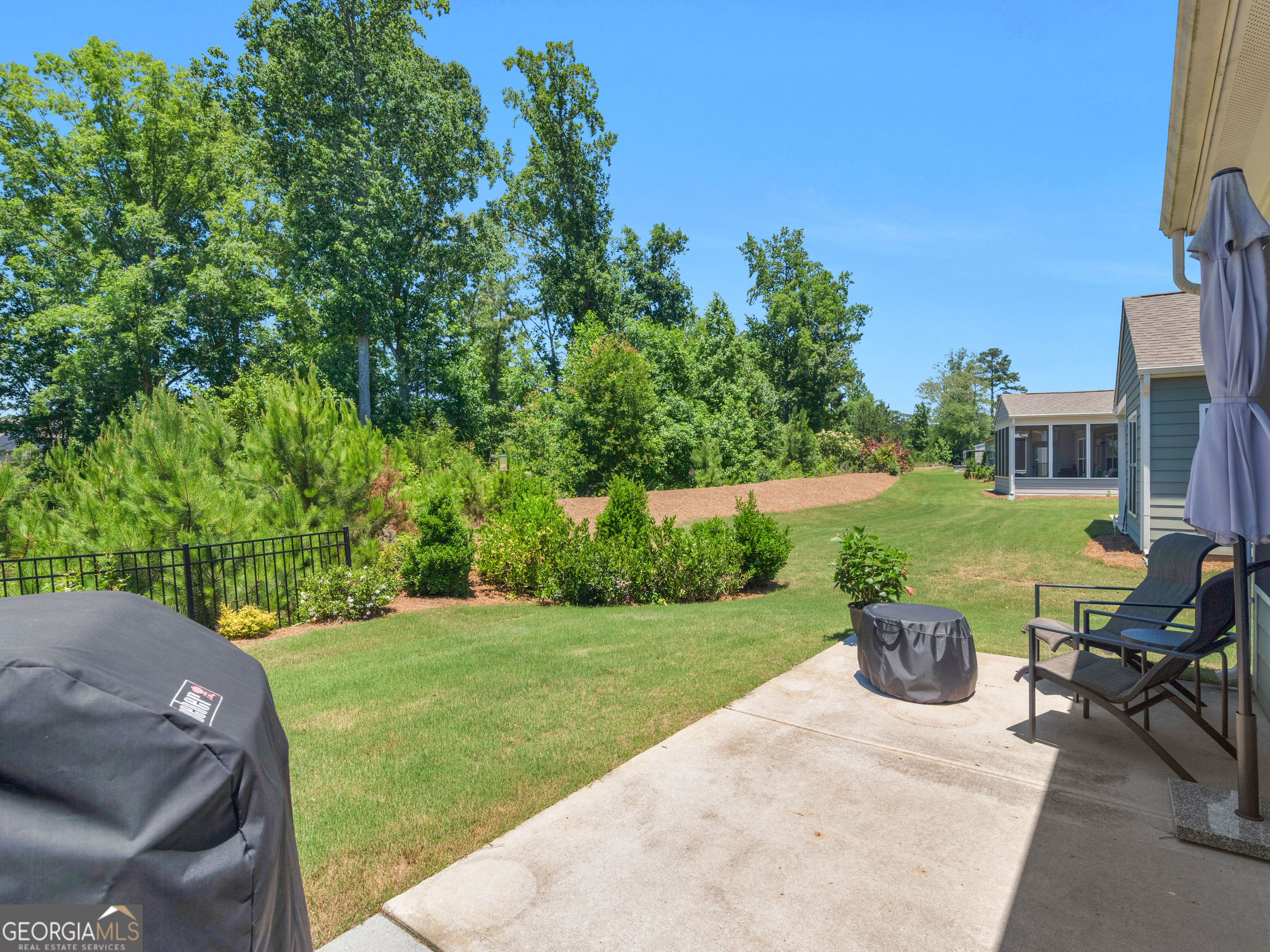 229 Nuttall Drive Property Photo 8
