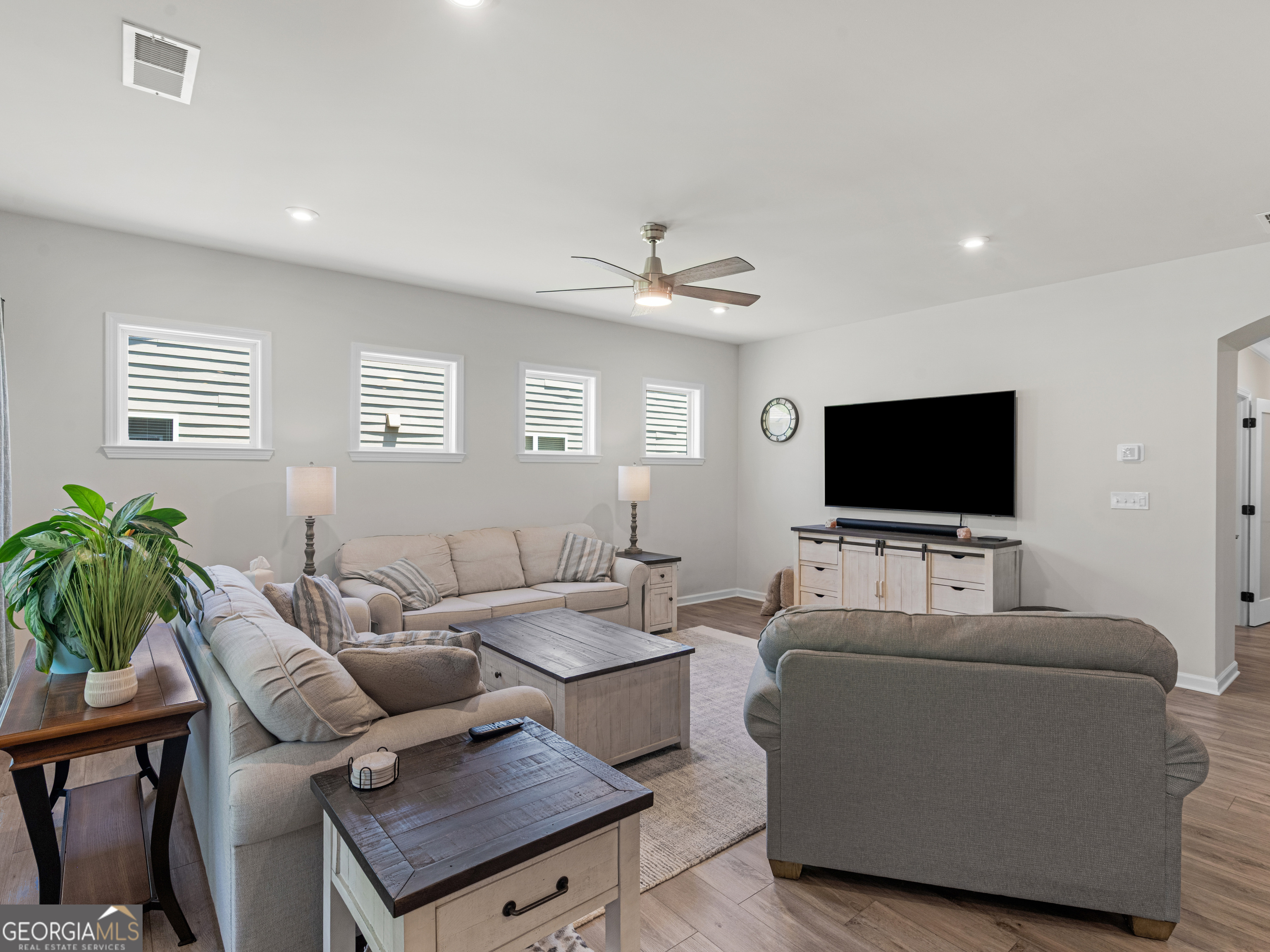 229 Nuttall Drive Property Photo 34