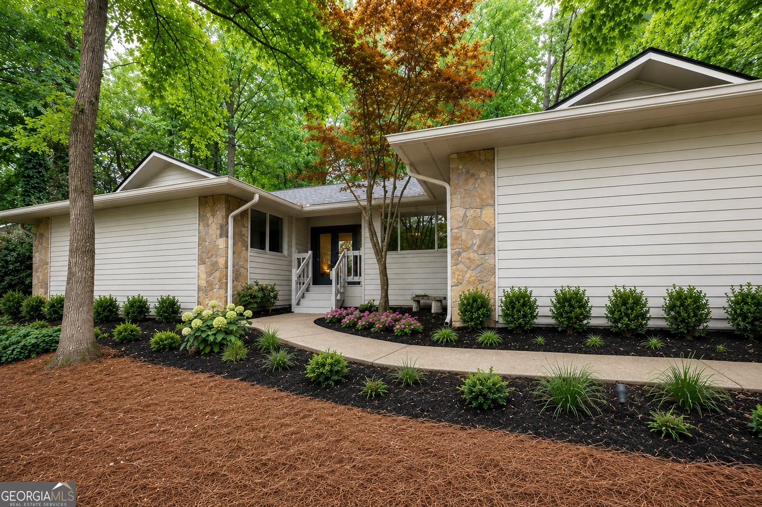 4198 Lake Rill Court Property Photo 1