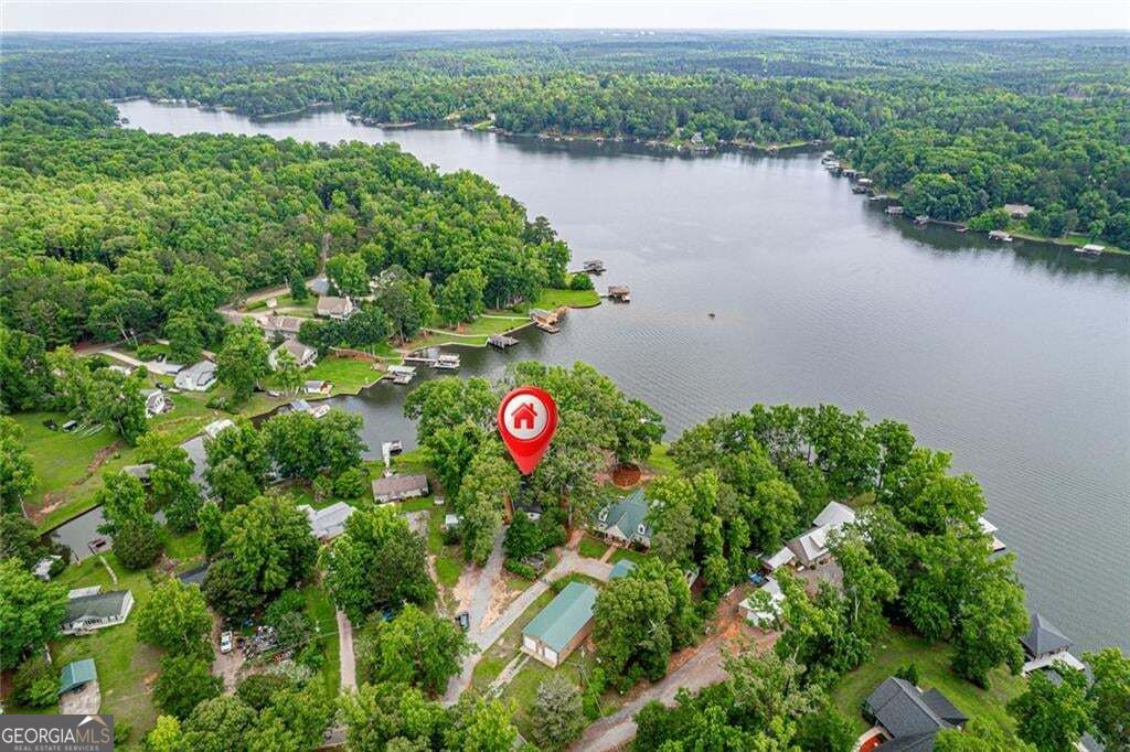 233 Lakeshore Drive Property Photo 2