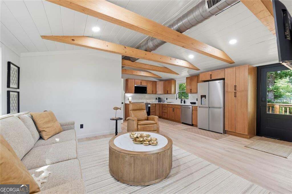 233 Lakeshore Drive Property Photo 17