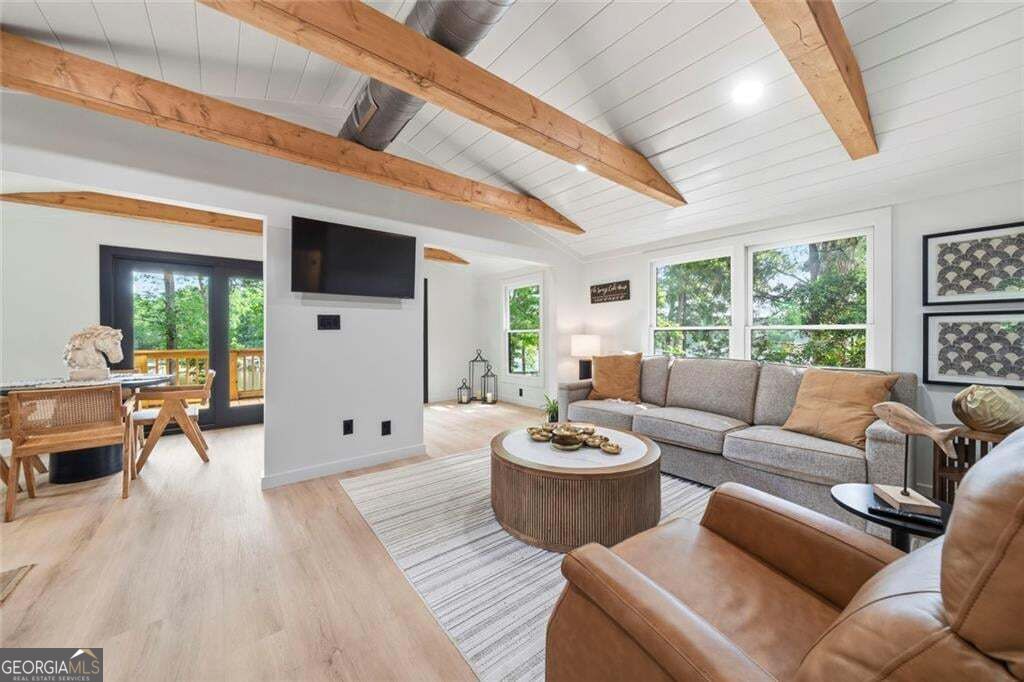 233 Lakeshore Drive Property Photo 19