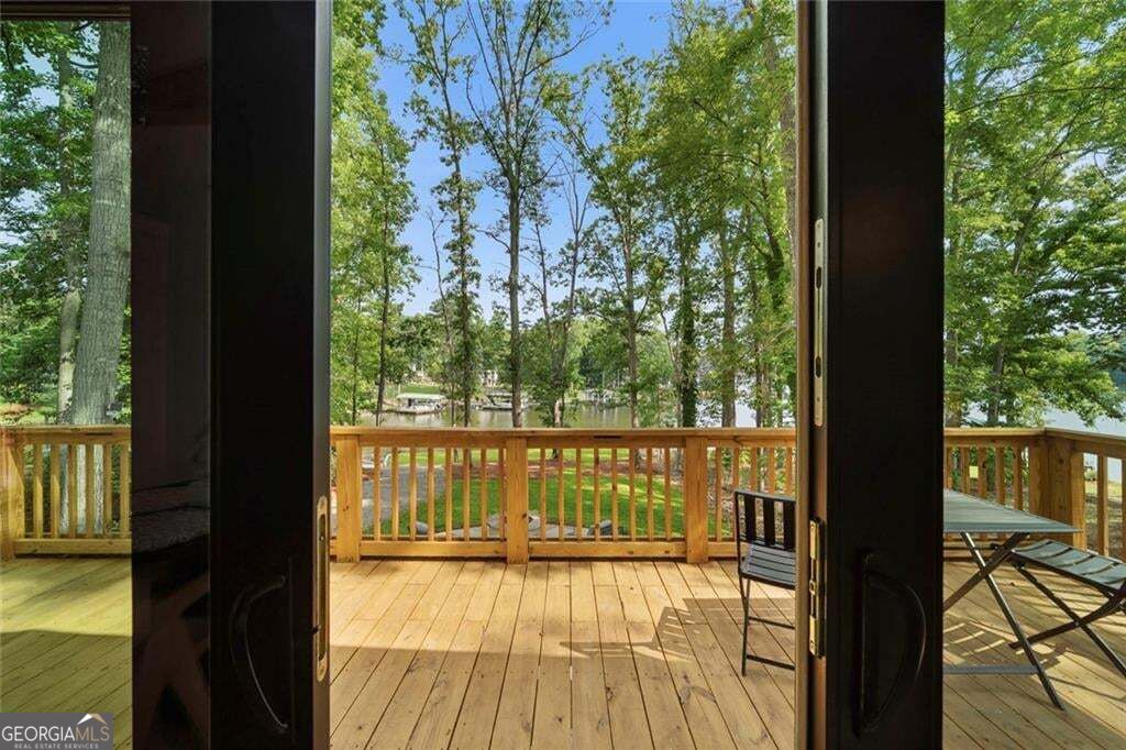 233 Lakeshore Drive Property Photo 22