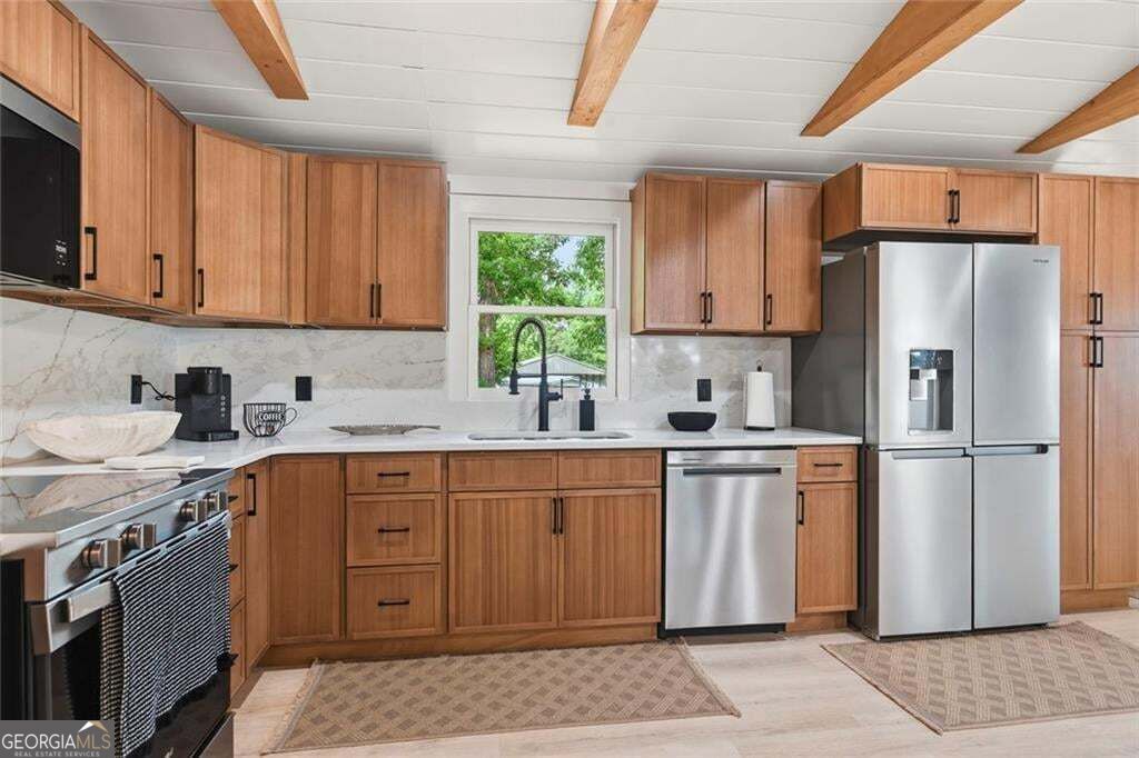 233 Lakeshore Drive Property Photo 25