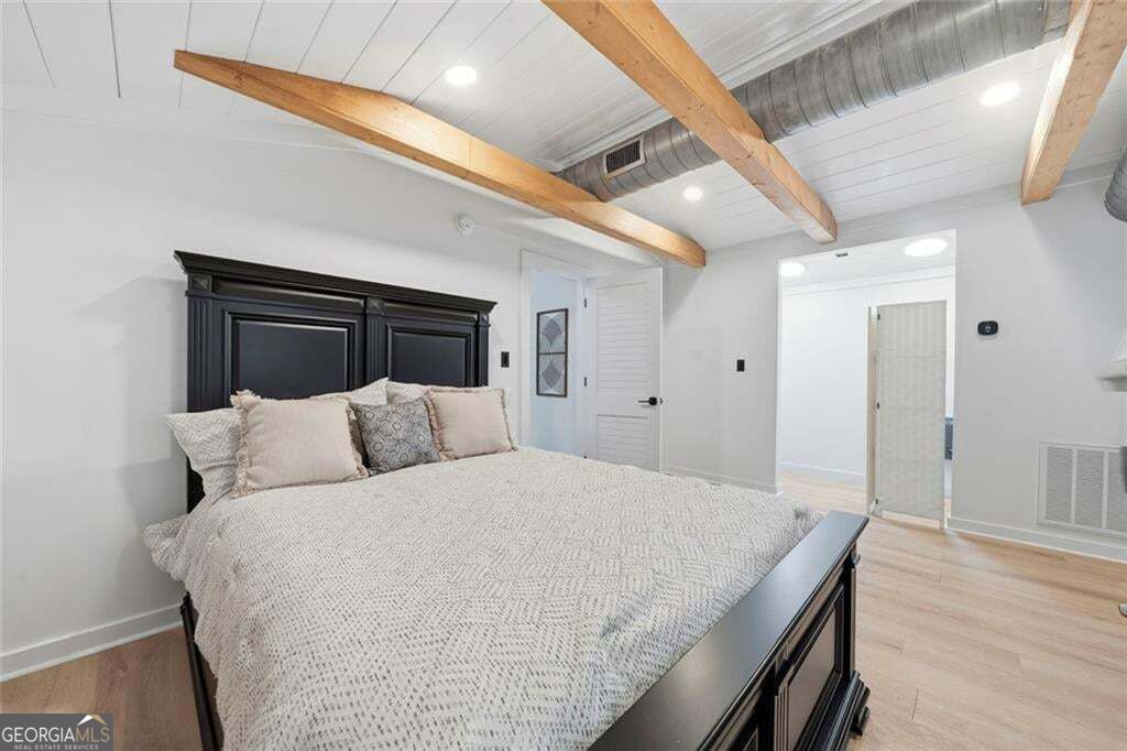 233 Lakeshore Drive Property Photo 28