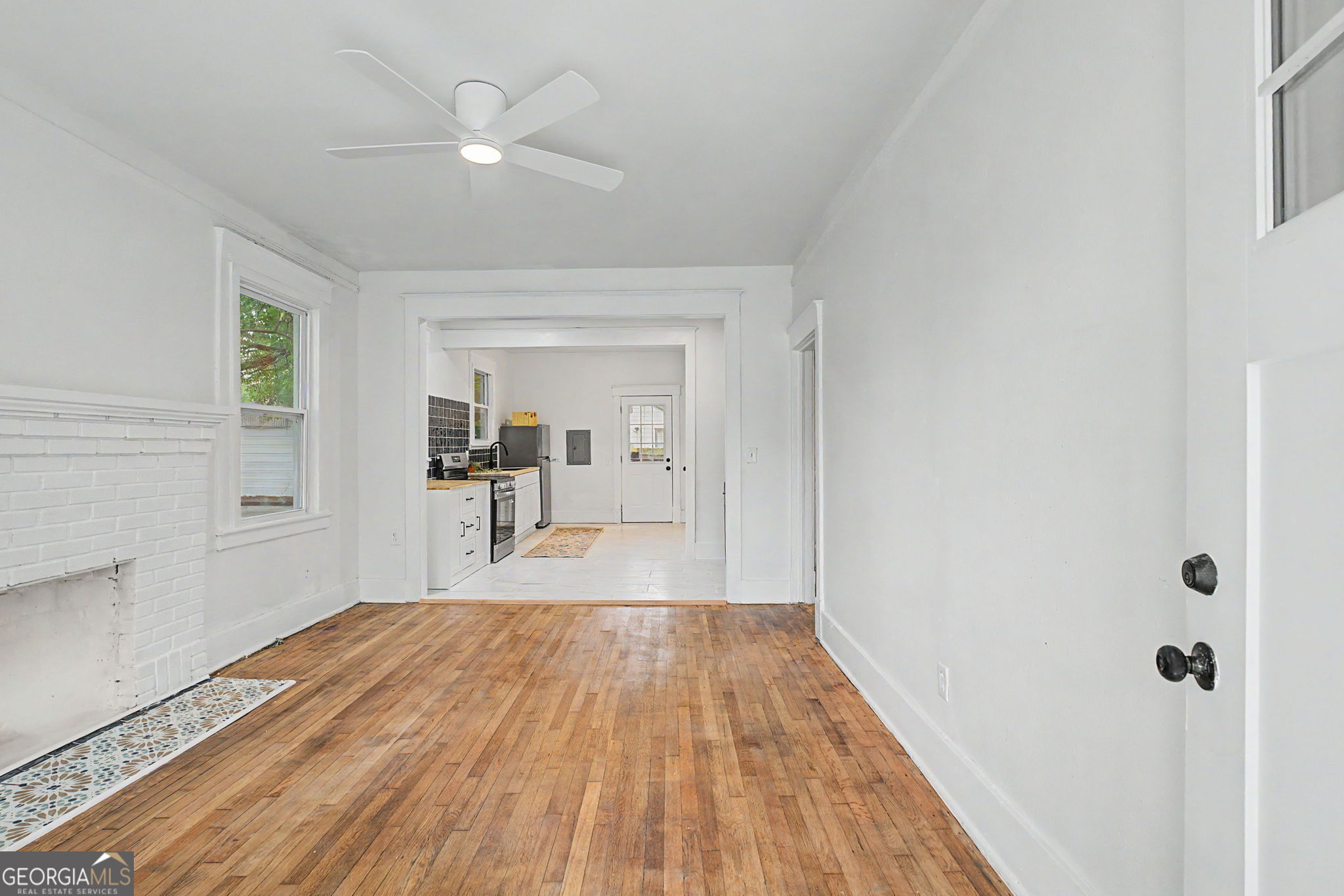 812 E 33rd Street Property Photo 6
