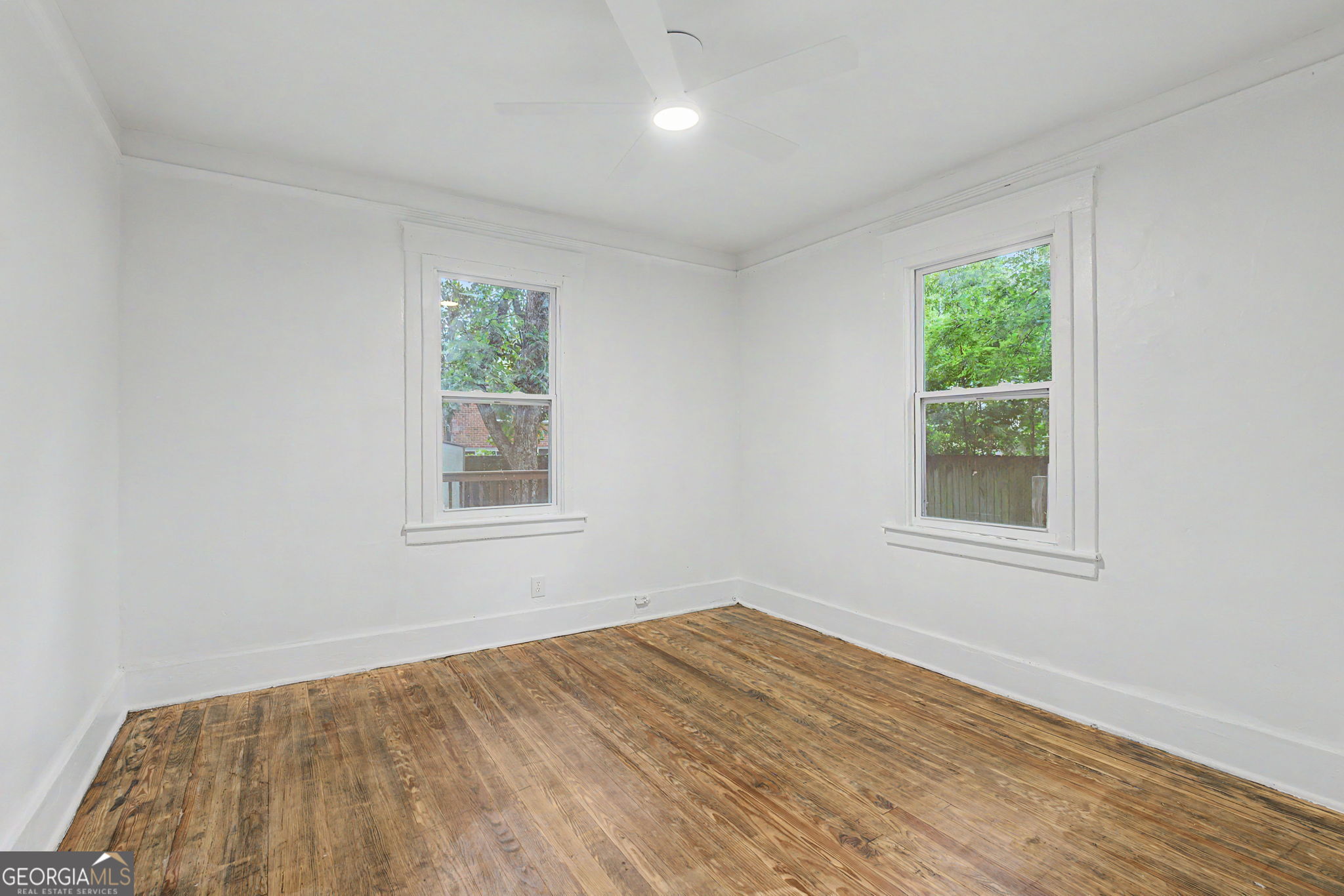 812 E 33rd Street Property Photo 18