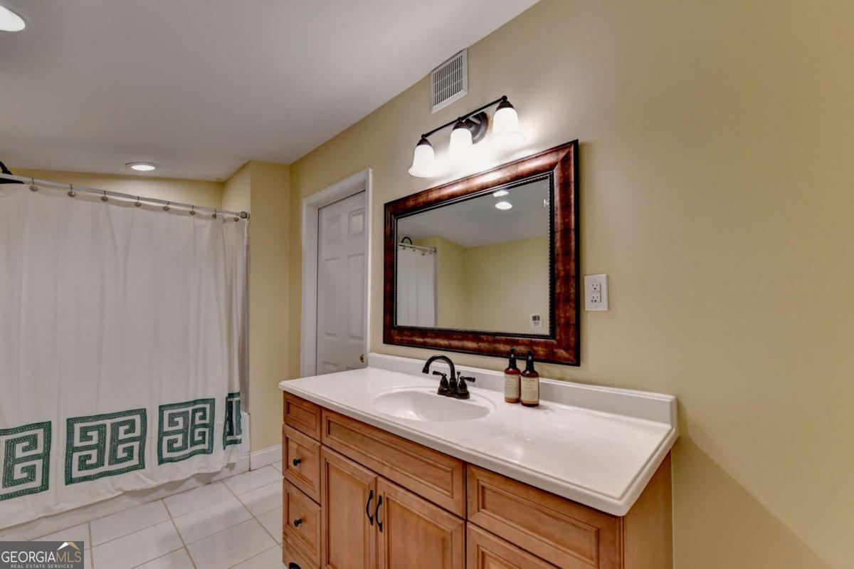 991 Moores Walk Lane Property Photo 66