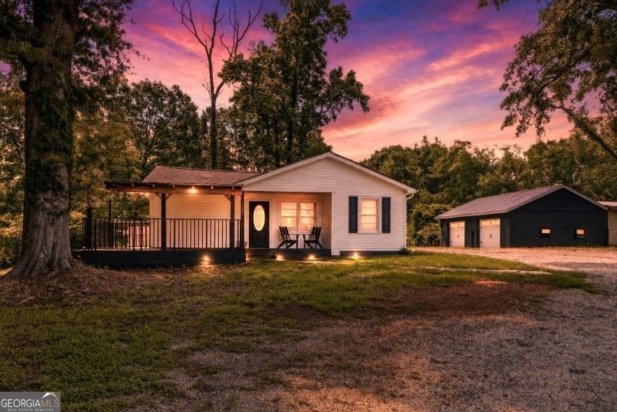 2552 Highway 36 E Property Photo 3