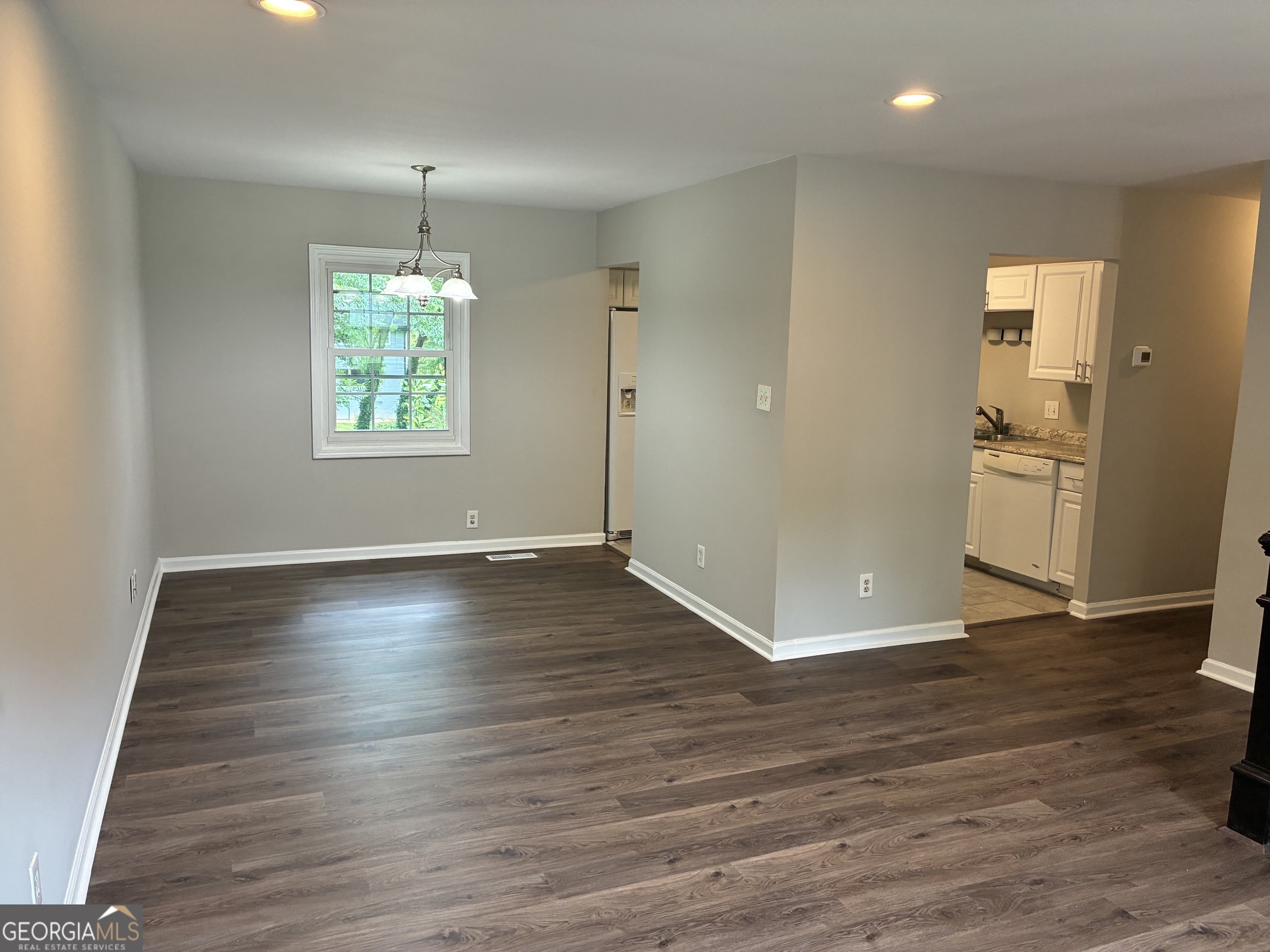 10572 Eagle Drive Property Photo 4