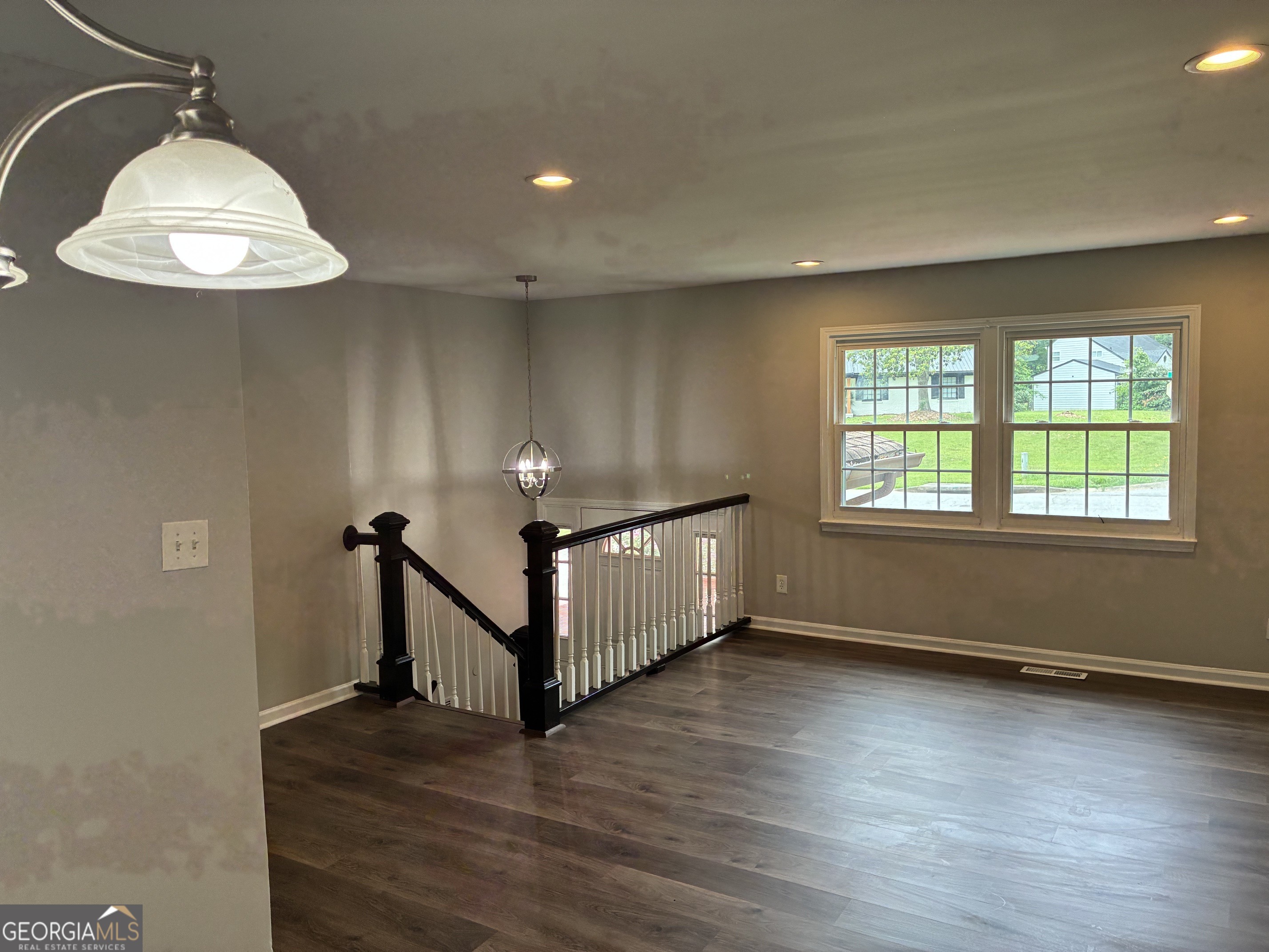 10572 Eagle Drive Property Photo 5