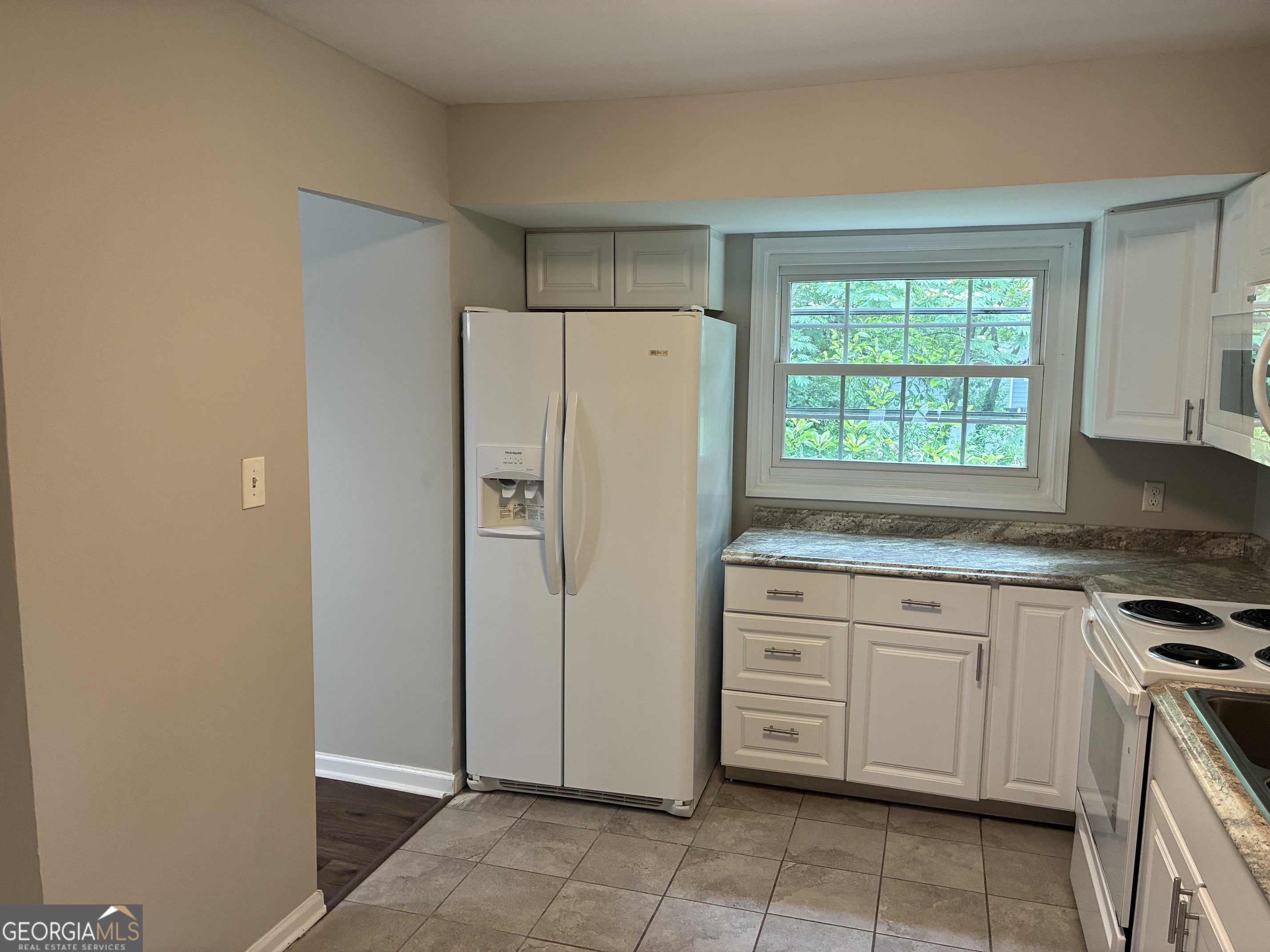 10572 Eagle Drive Property Photo 7