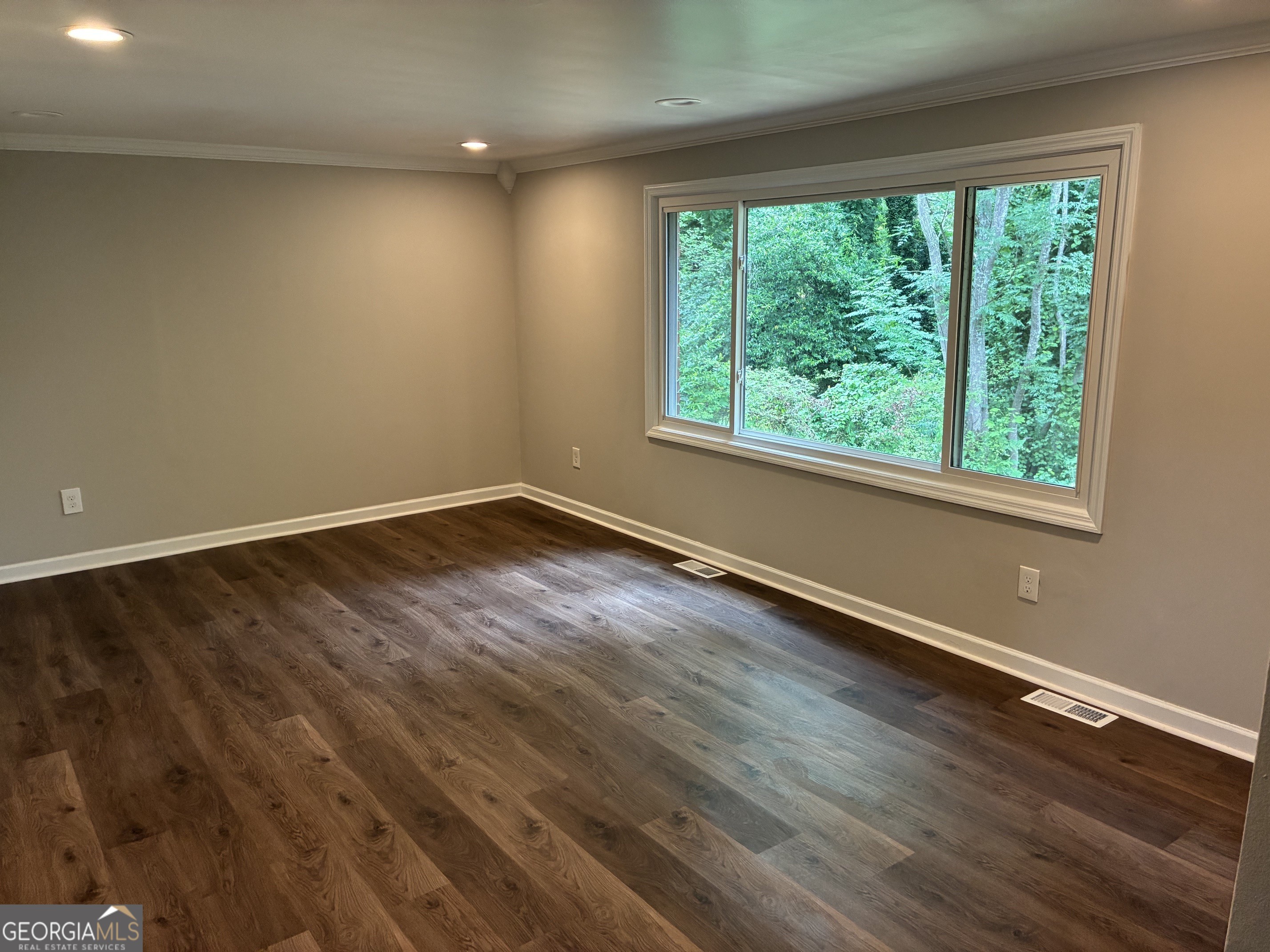 10572 Eagle Drive Property Photo 17