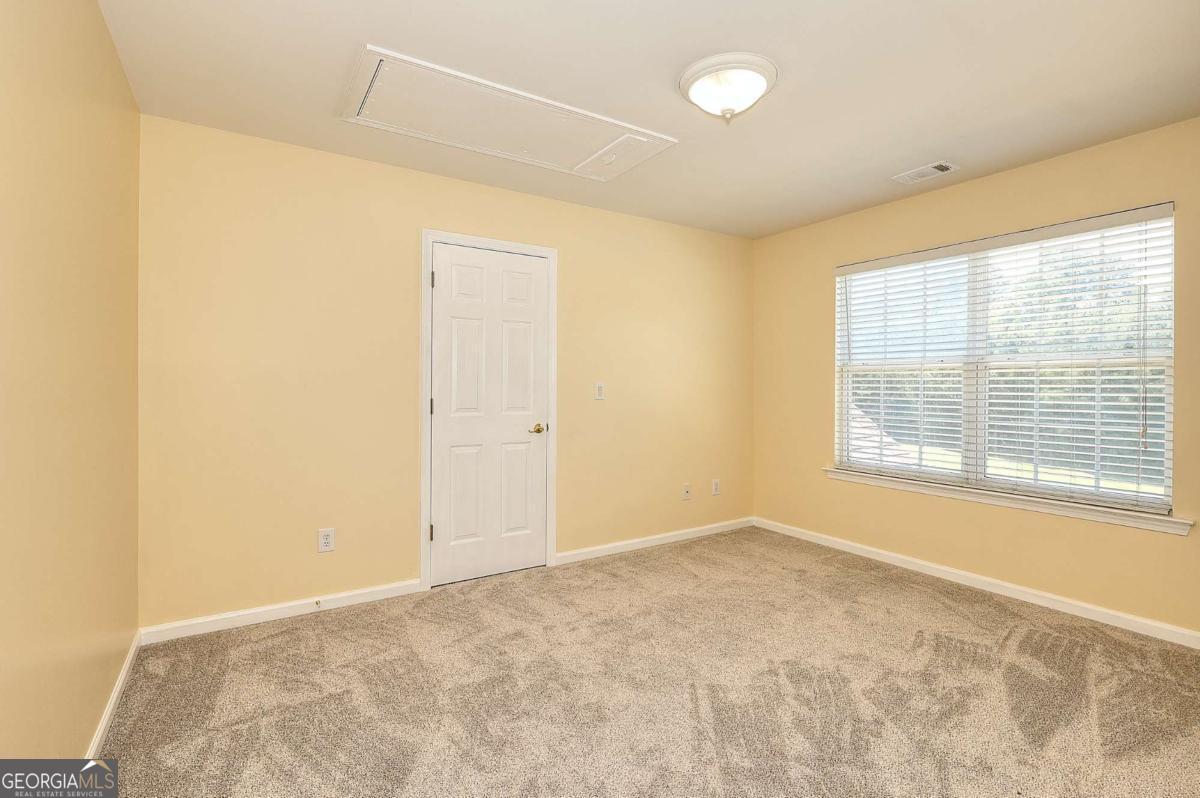 3387 Dogwood Pass Property Photo 21