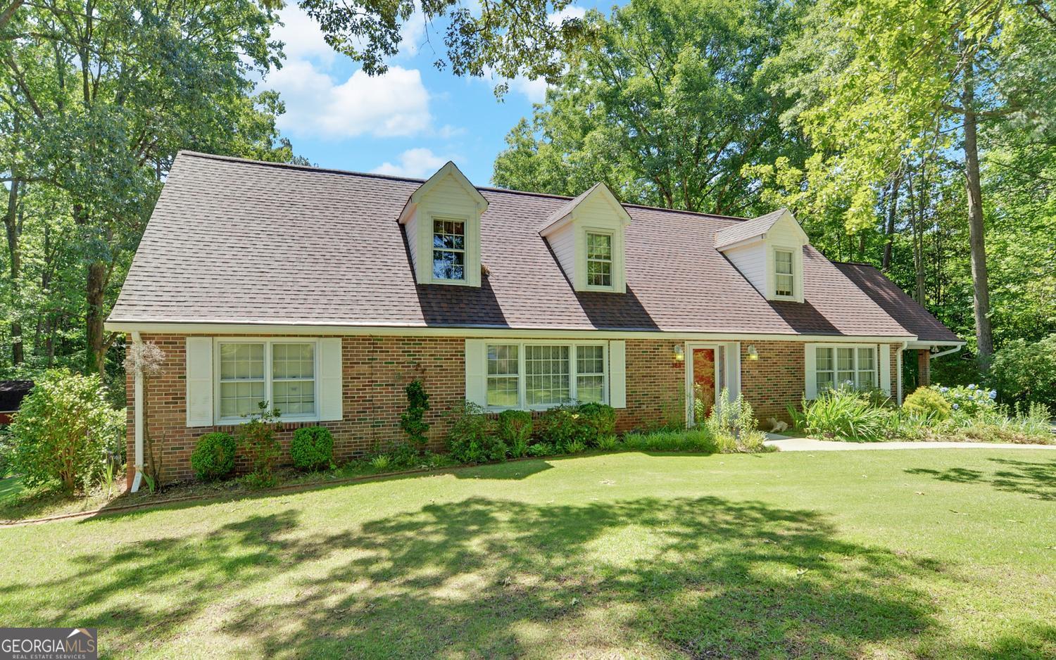 400 Harris Street Property Photo 2