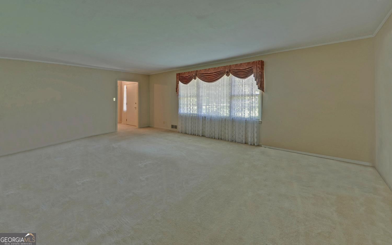 400 Harris Street Property Photo 5