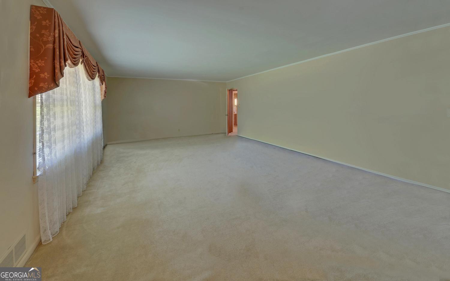 400 Harris Street Property Photo 6