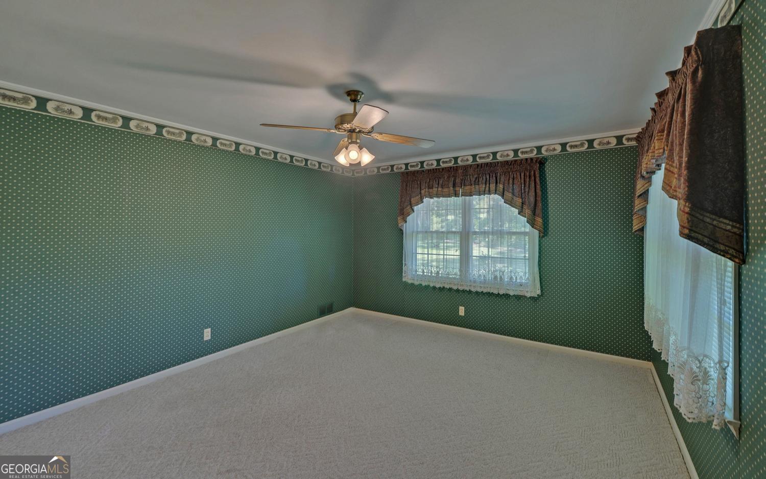 400 Harris Street Property Photo 19