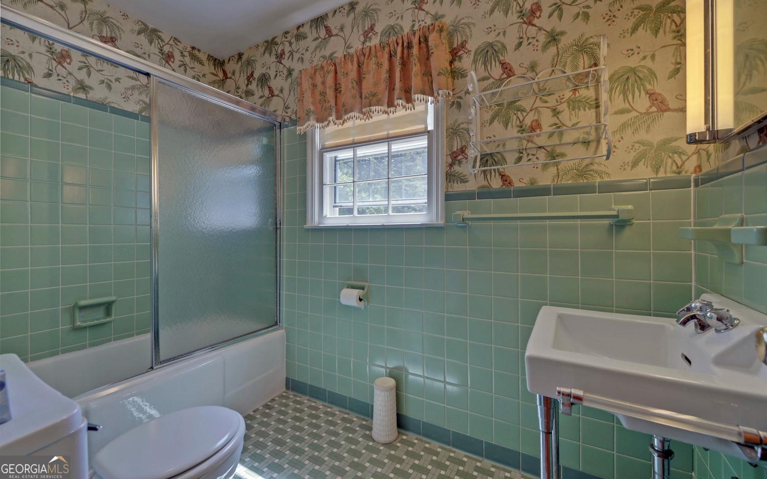 400 Harris Street Property Photo 32