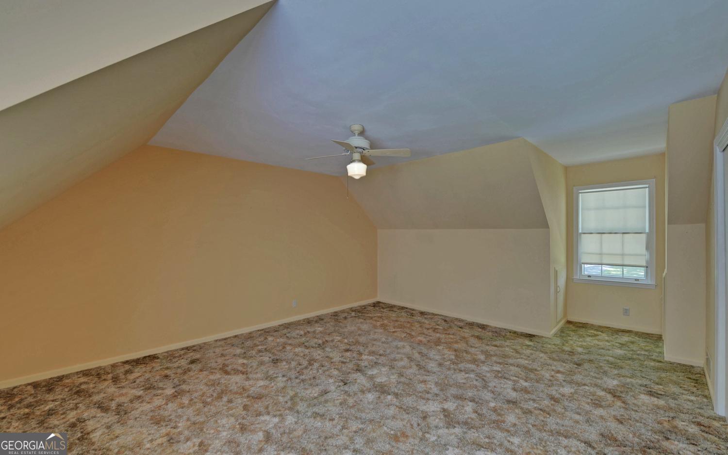 400 Harris Street Property Photo 33