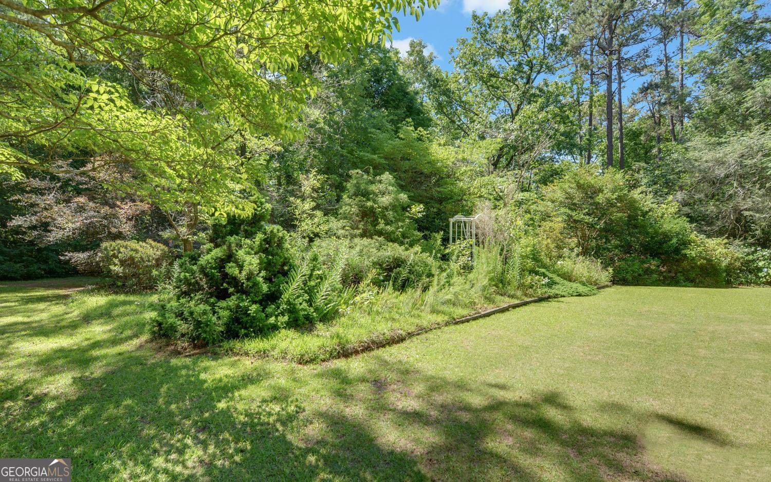 400 Harris Street Property Photo 42