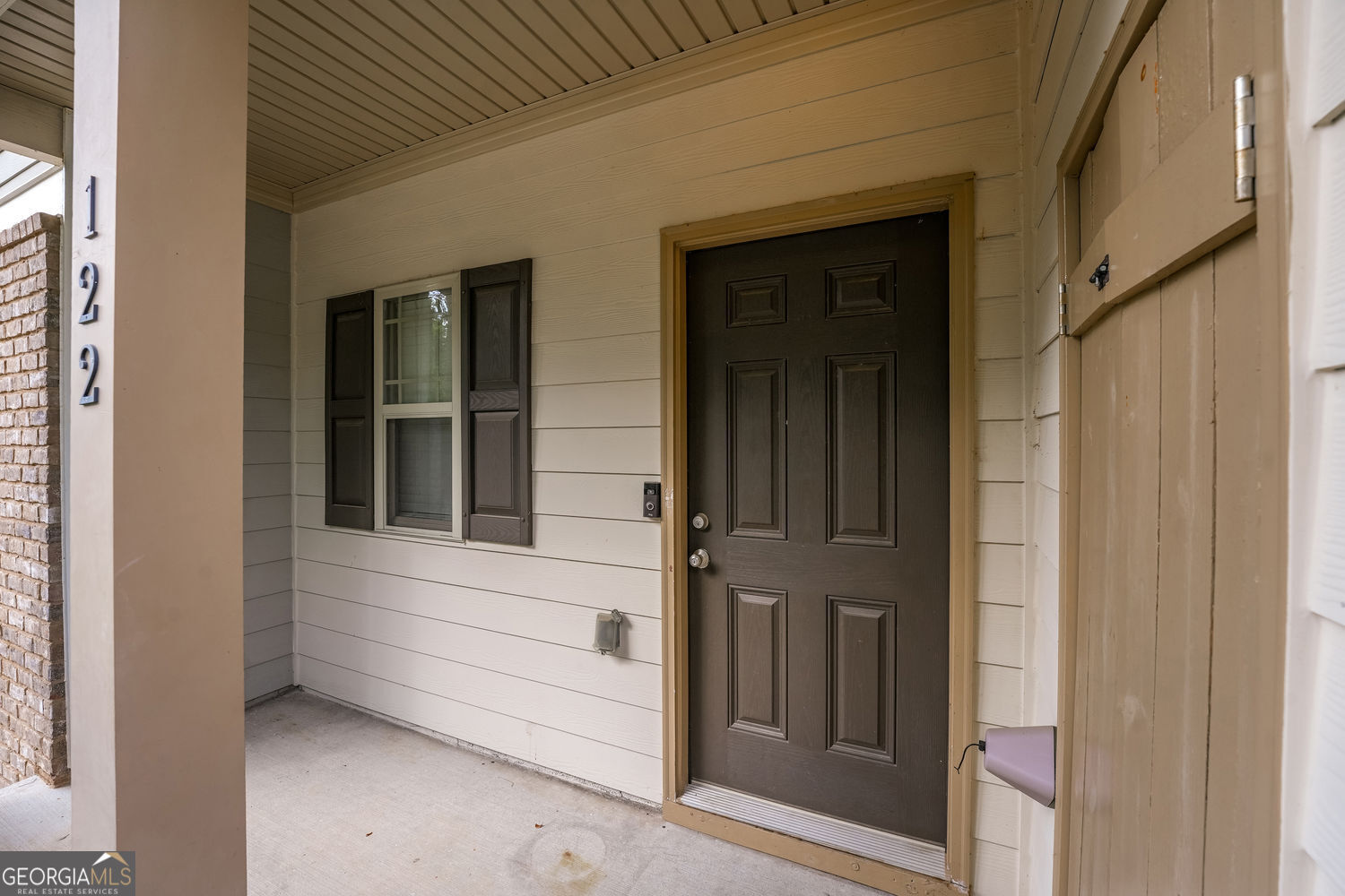 122 Oakview Passage Property Photo 5
