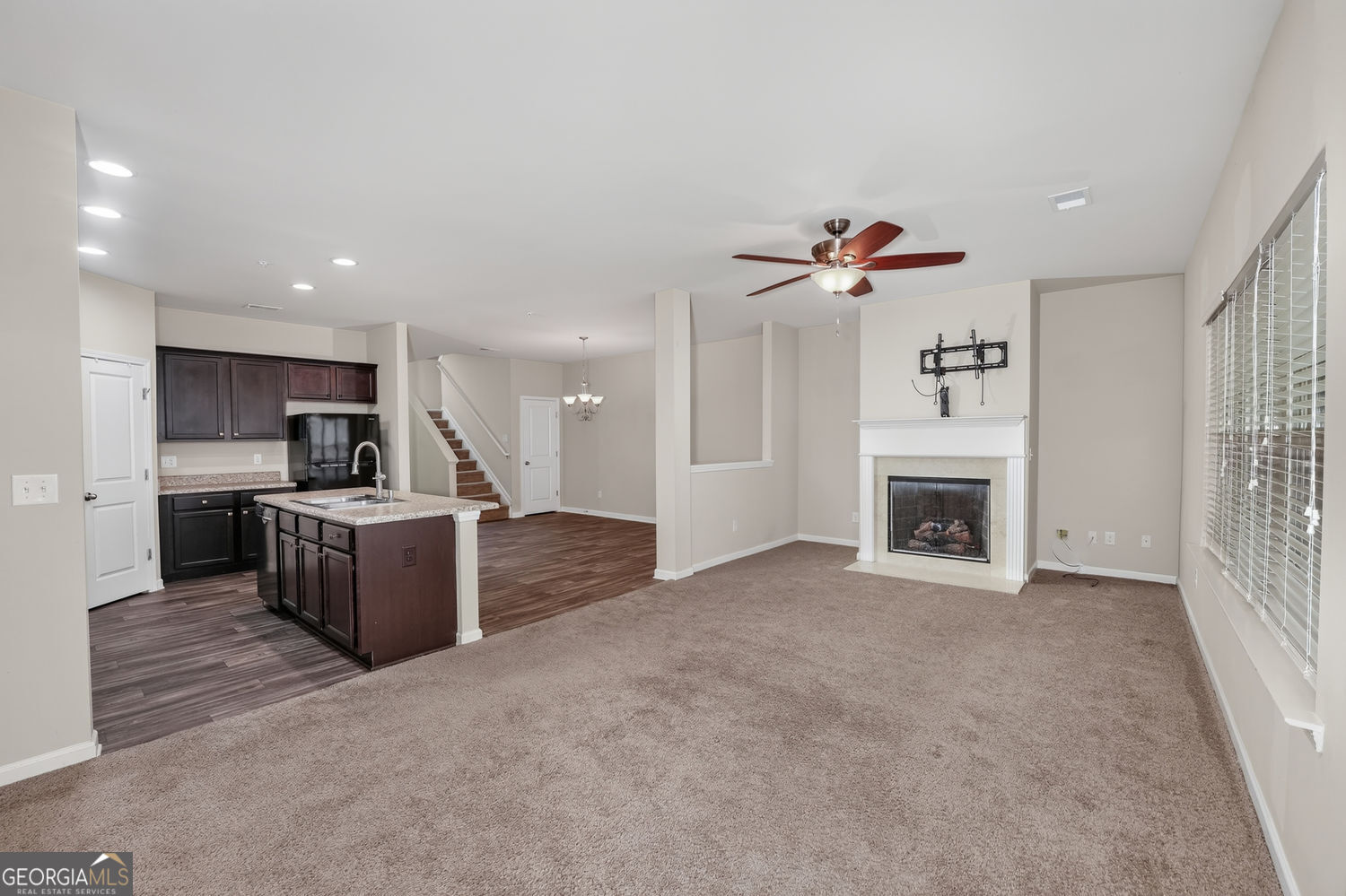 122 Oakview Passage Property Photo 14