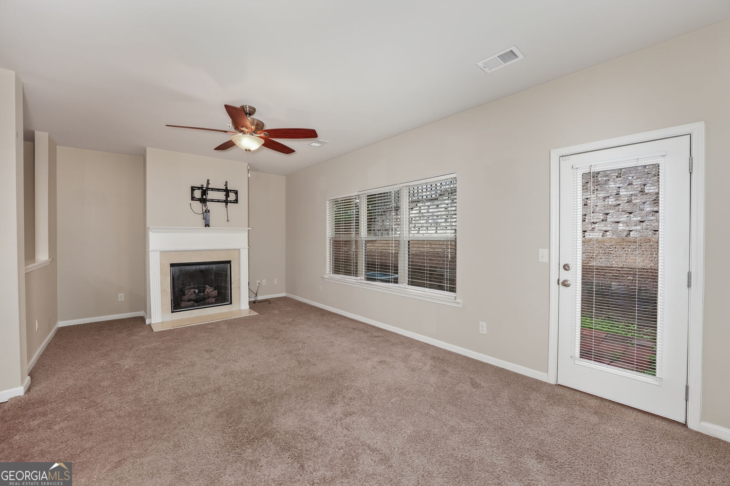 122 Oakview Passage Property Photo 16
