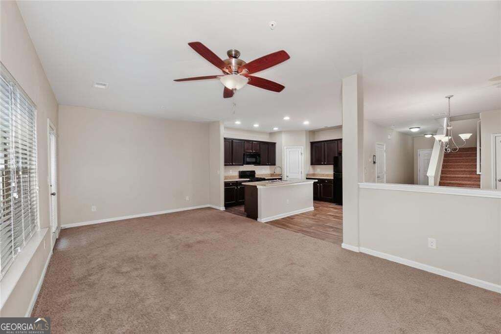 122 Oakview Passage Property Photo 17