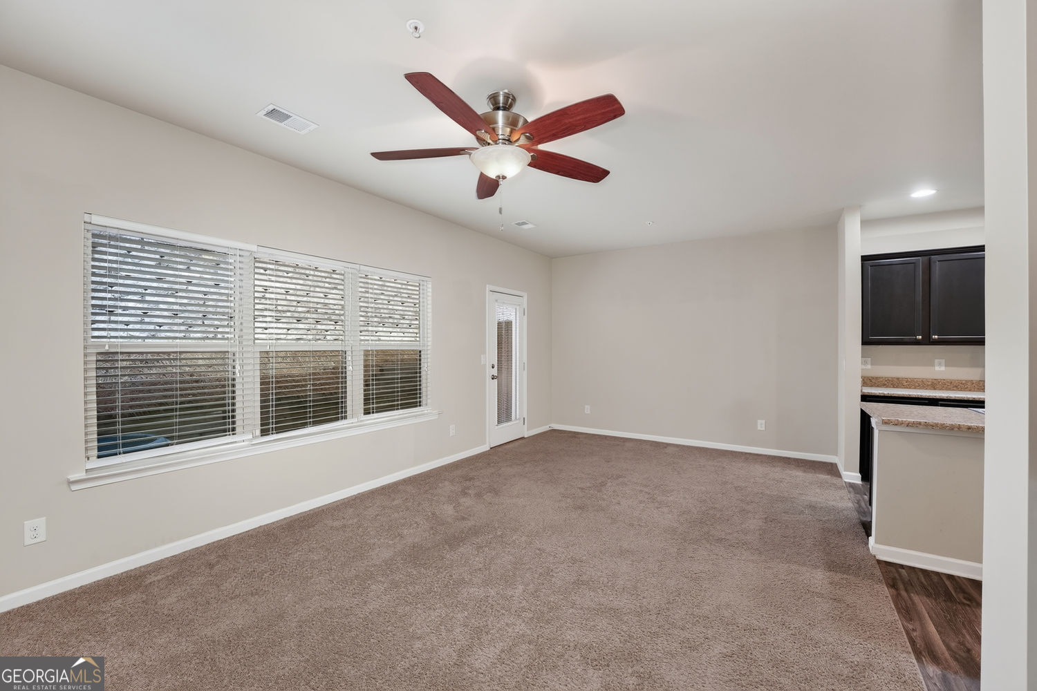 122 Oakview Passage Property Photo 18