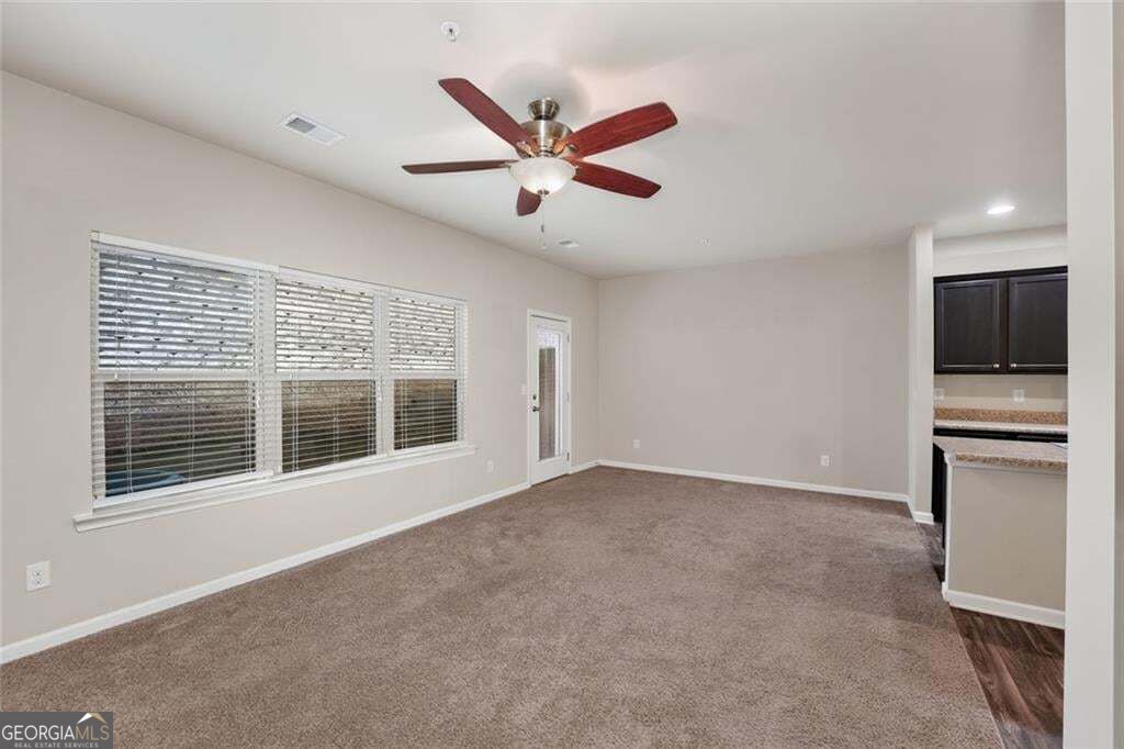 122 Oakview Passage Property Photo 18